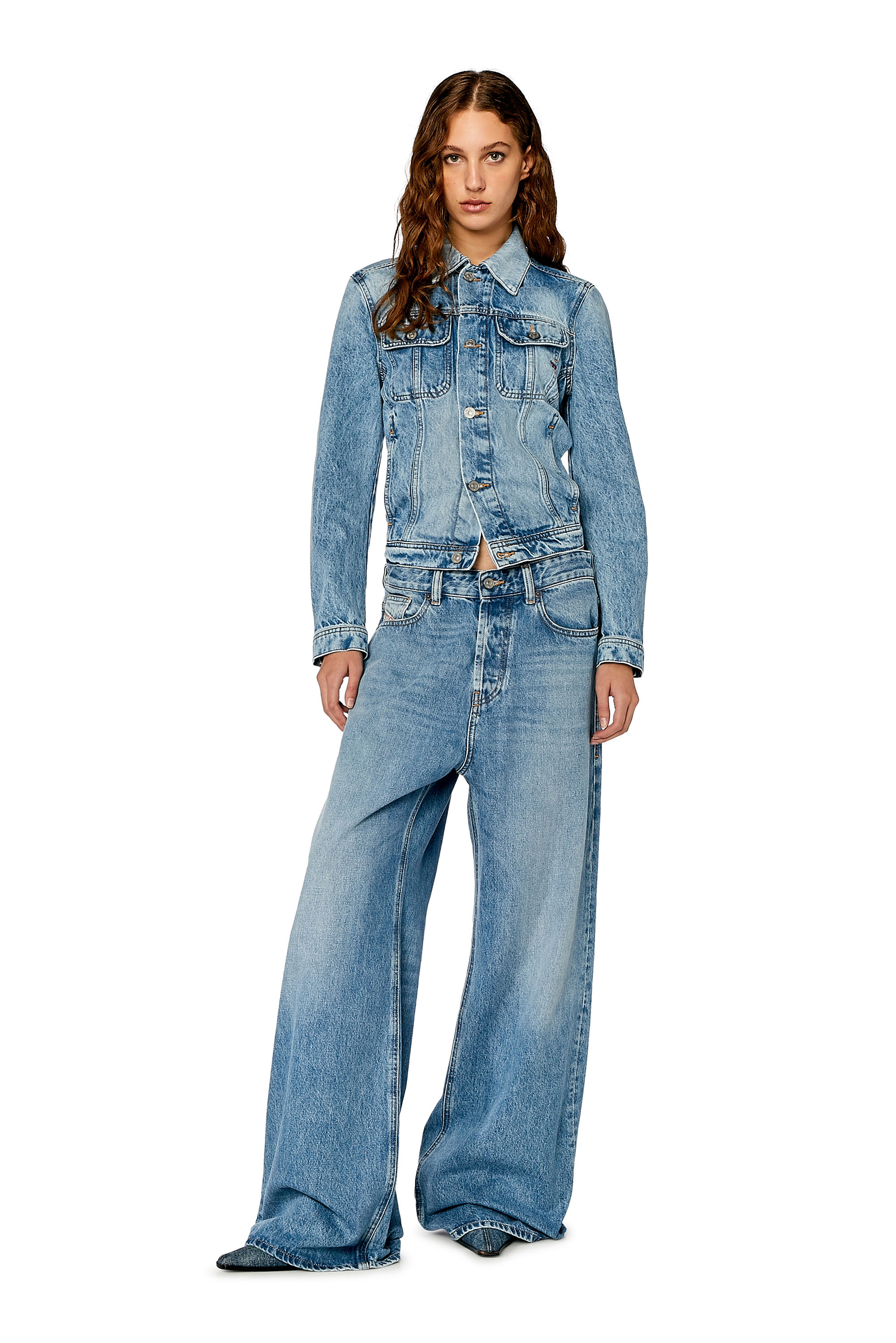 Diesel - DE-BONNY, Damen Truckerjacke aus Denim in Hellblau - 2