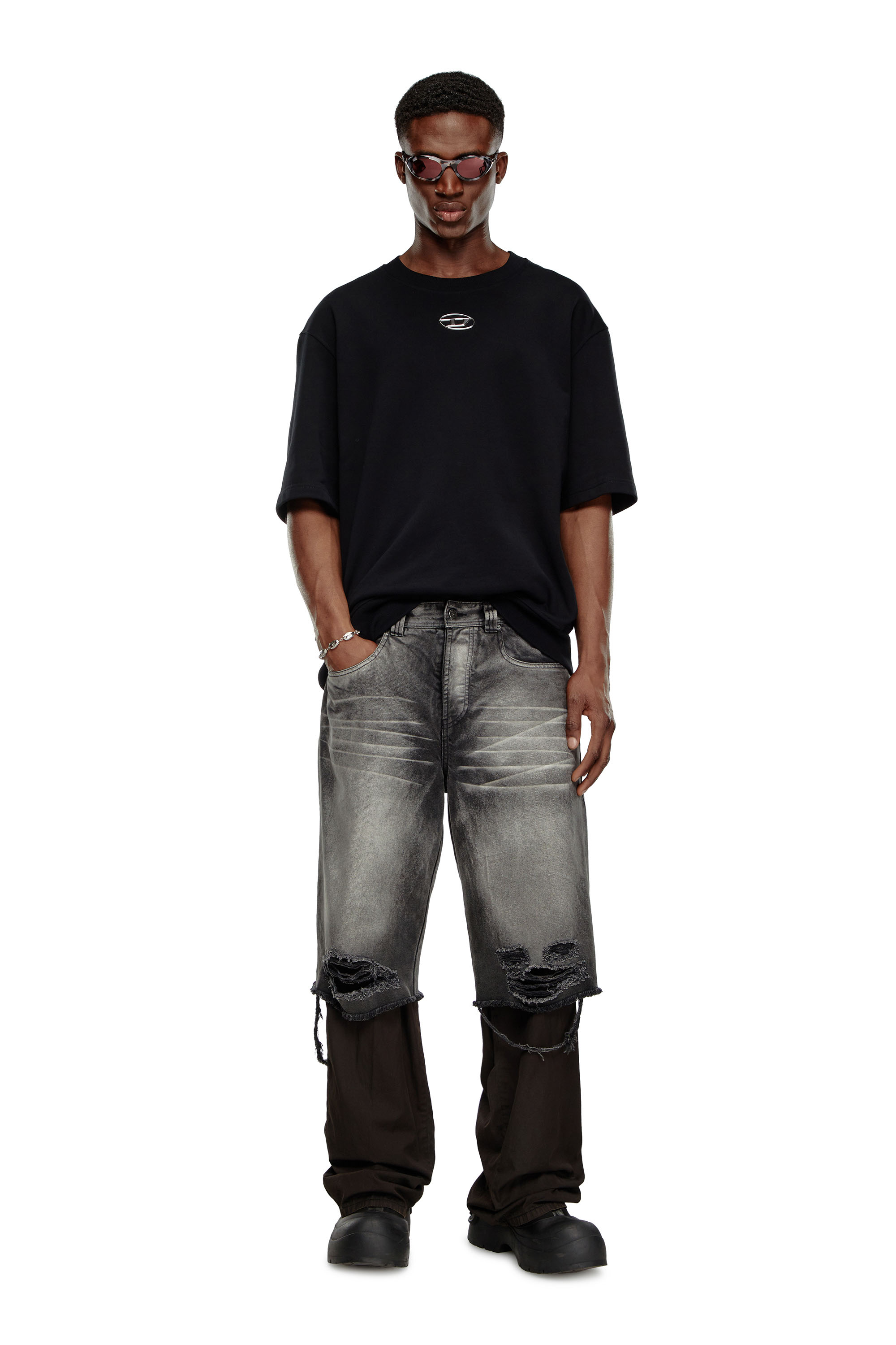 Diesel - S-COOLING-L1, Herren Kurzarm-Sweatshirt mit Metallic-Logo in Schwarz - 2