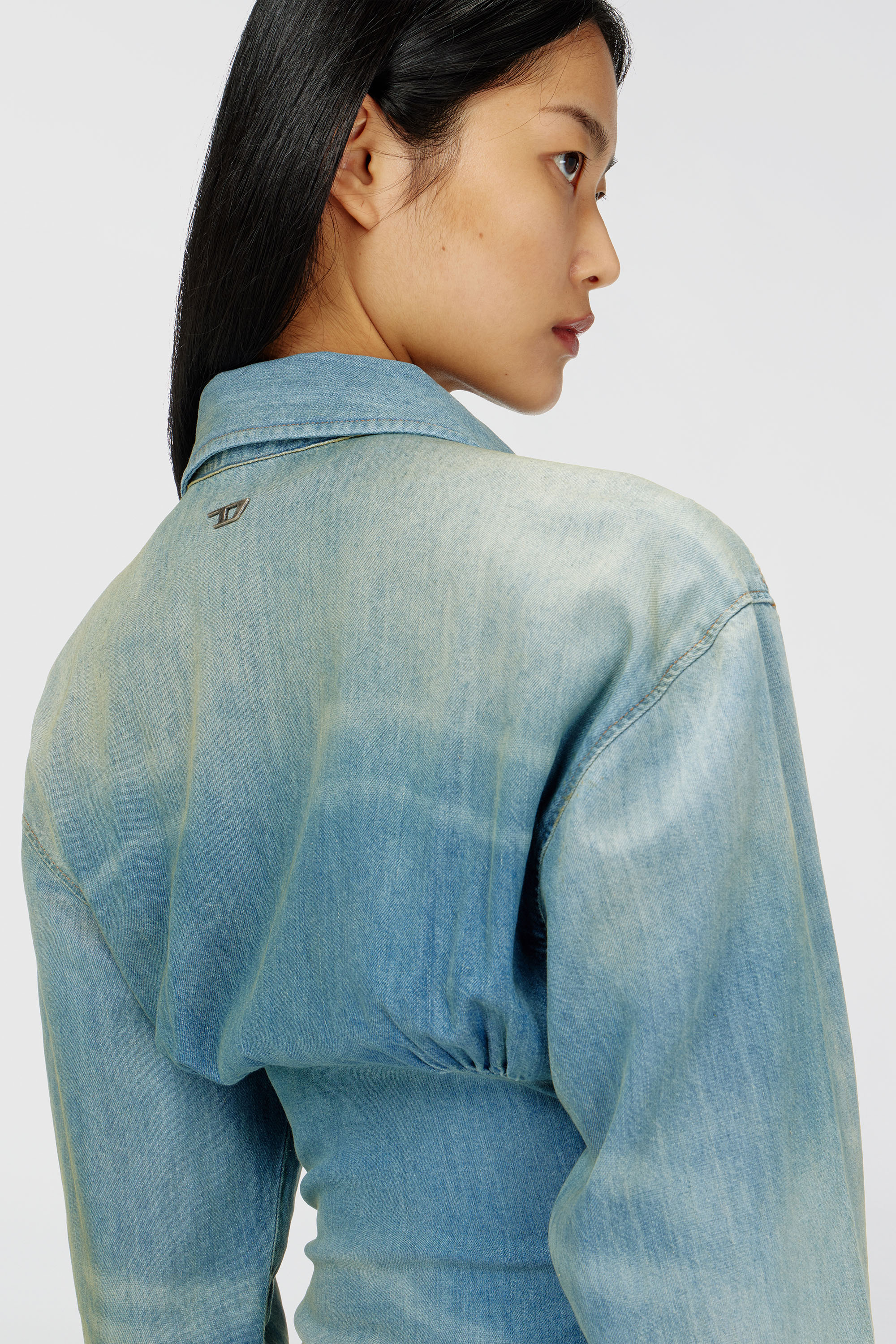 Diesel - DE-VIOLIM-S, Damen Denim-Minihemdkleid mit segmentiertem Design in Hellblau - 5
