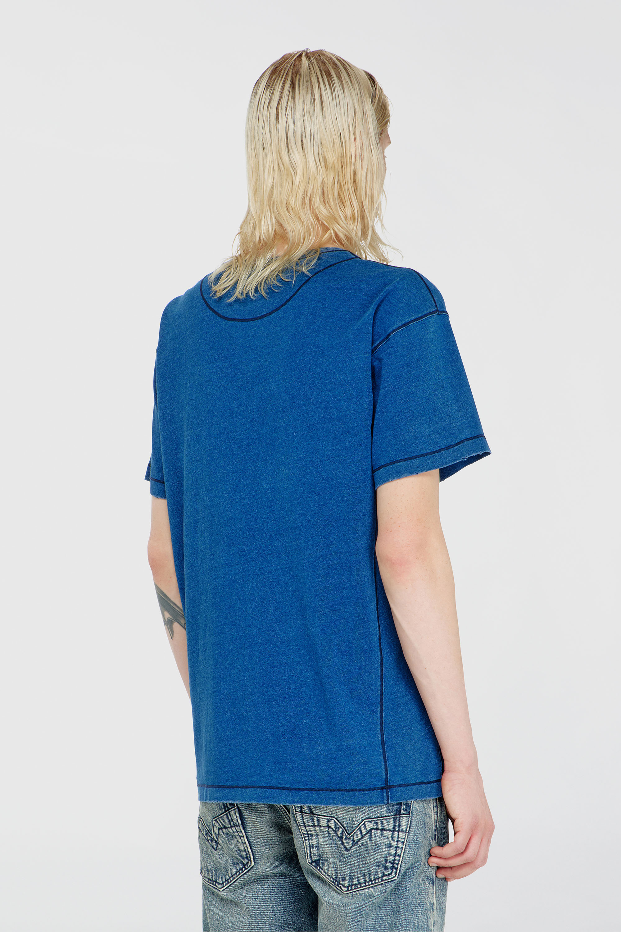 Diesel - T-NOX, Herren T-shirt mit patches mit schatteneffekt in Mittelblau - 4