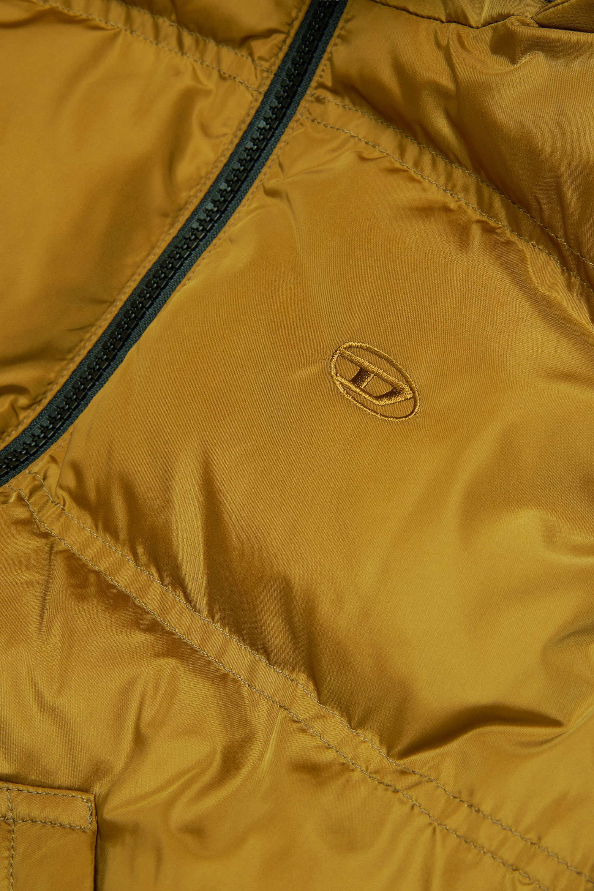 Diesel - JRIVON, Unisex Steppjacke mit Kapuze und oversized Taschen in Braun - 4