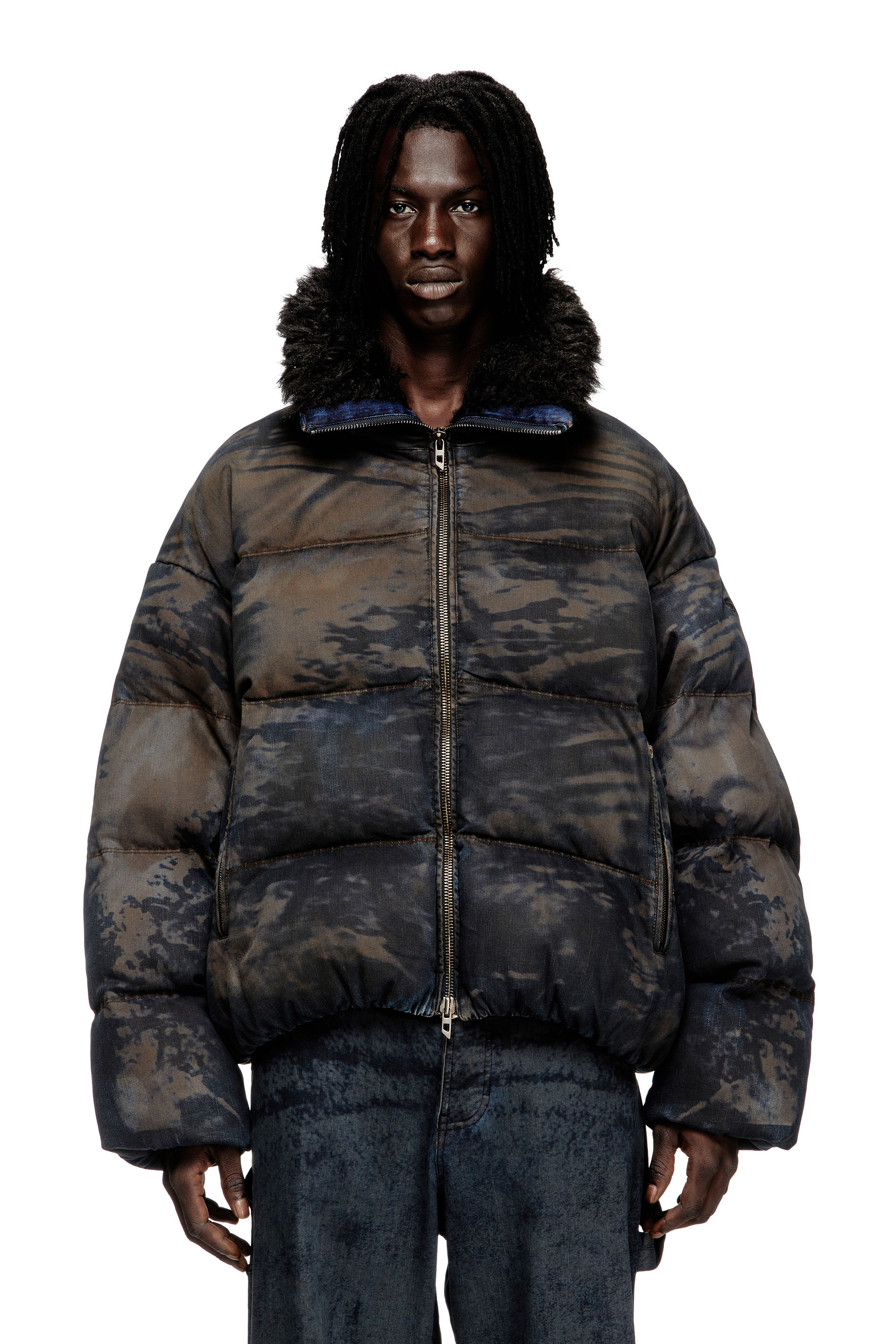 Diesel - W-JOHNS, Herren Daunen-Jacke aus Camouflage-Denim mit Schmutz-Effekt in Schwarz/Braun - 3