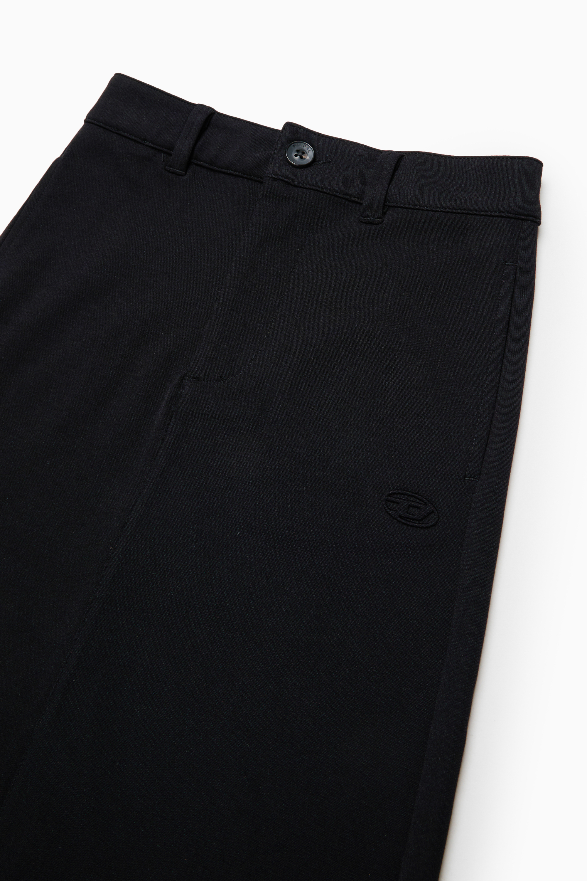 GMILX, Black