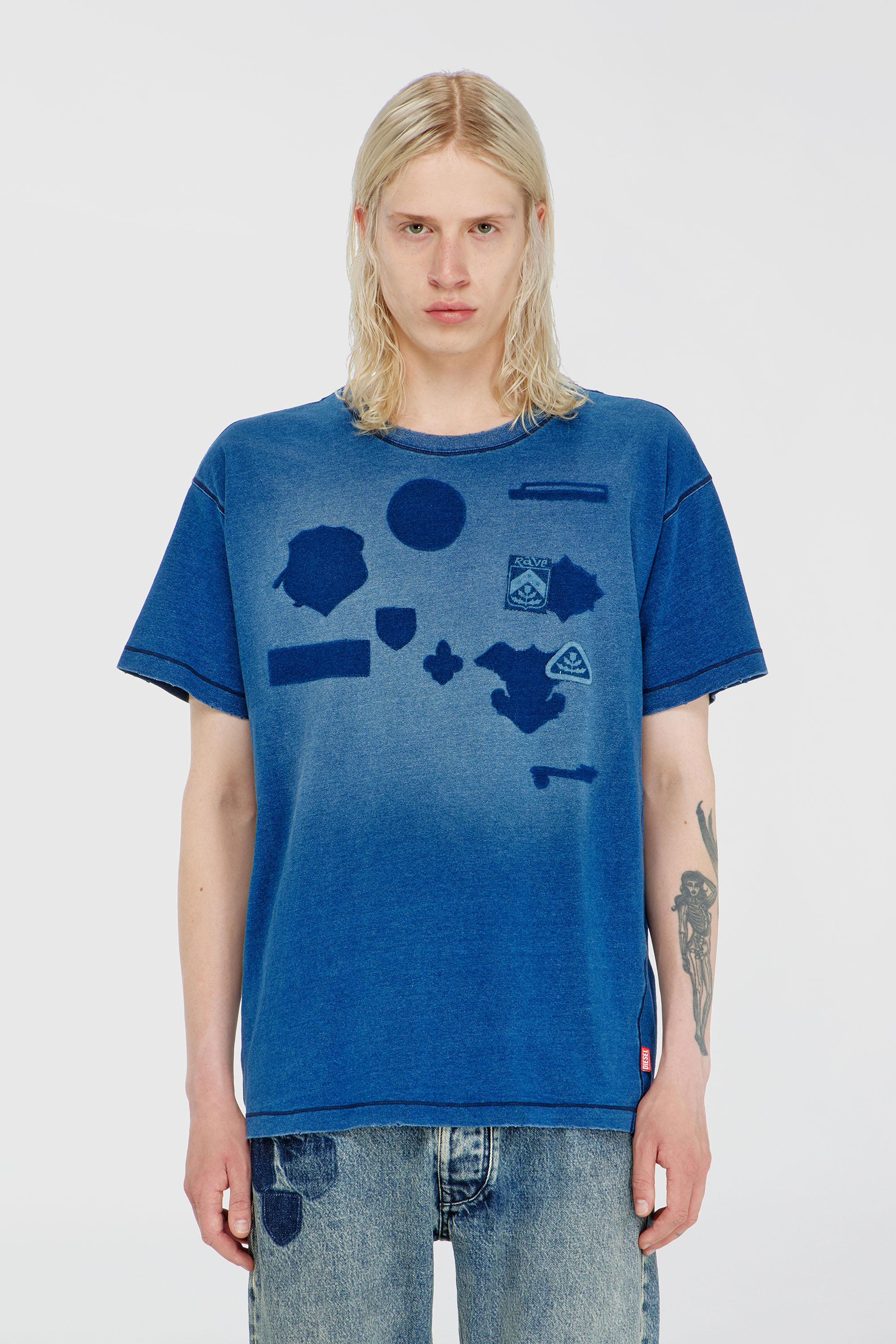 Diesel - T-NOX, Herren T-shirt mit patches mit schatteneffekt in Mittelblau - 5