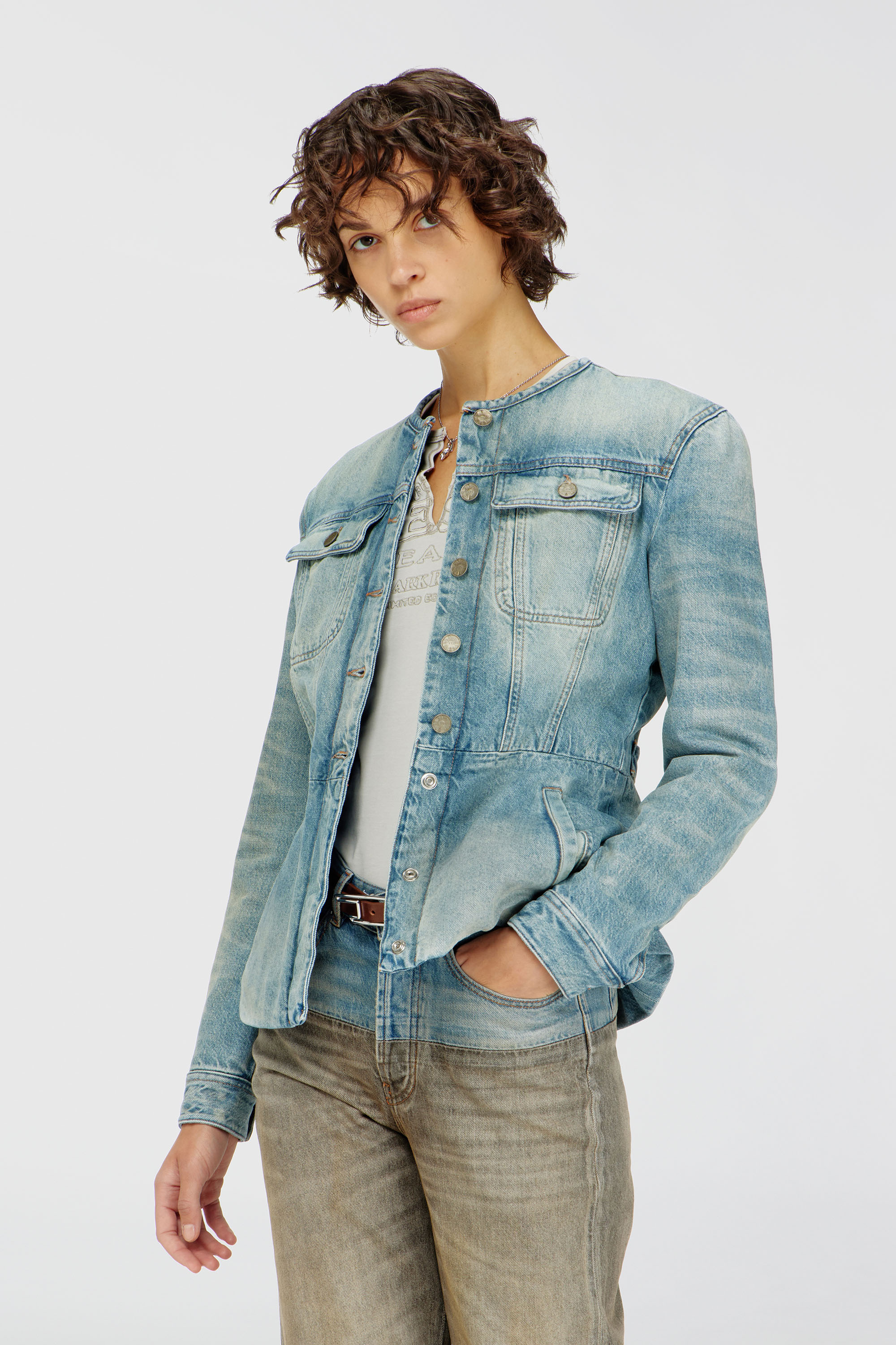 Diesel - DE-CALION-S1, Damen Kragenlose Jeansjacke in Hellblau - 3