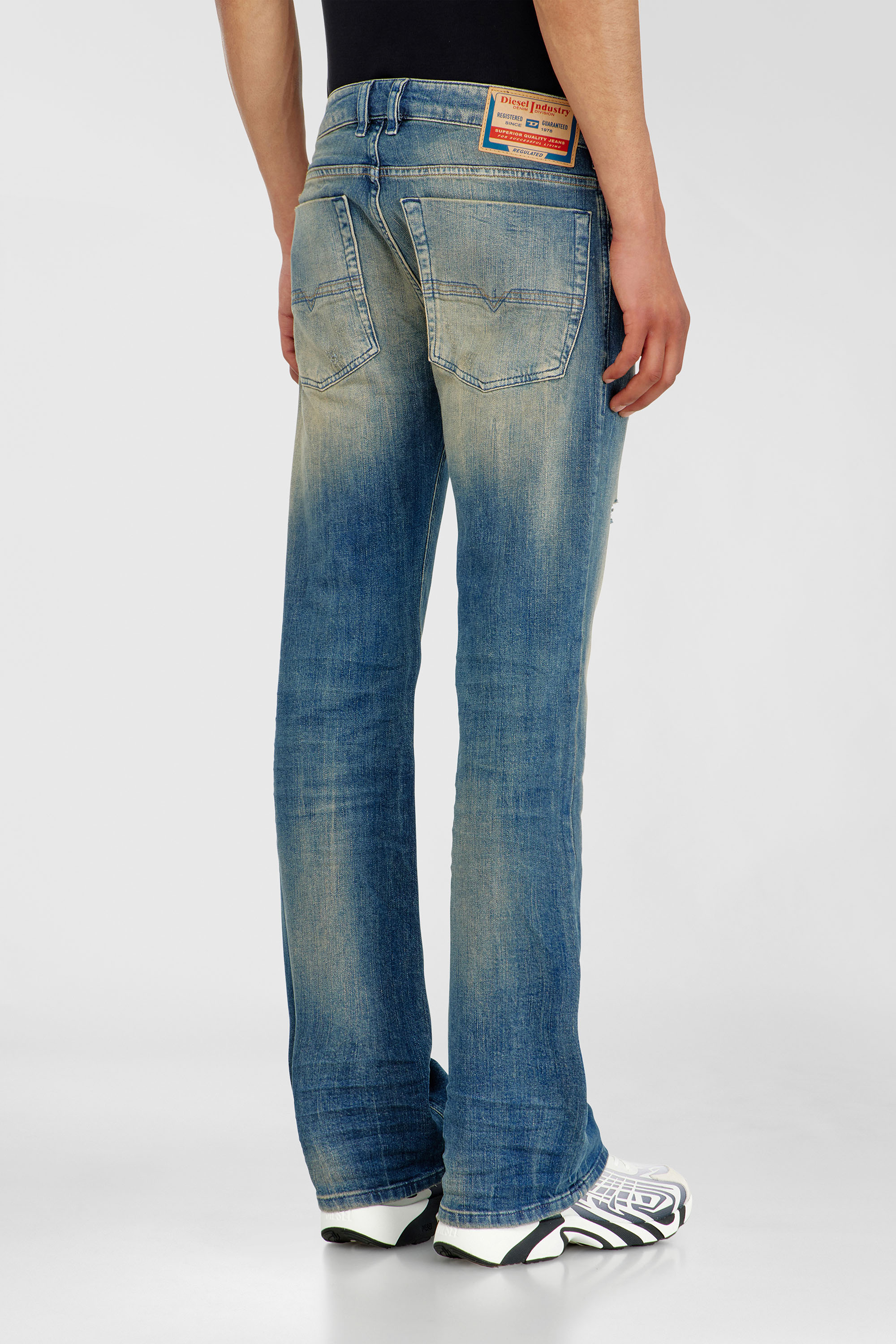 Diesel - Herren Bootcut Jeans 2007 Zatiny 0KBBW, Mittelblau - 5