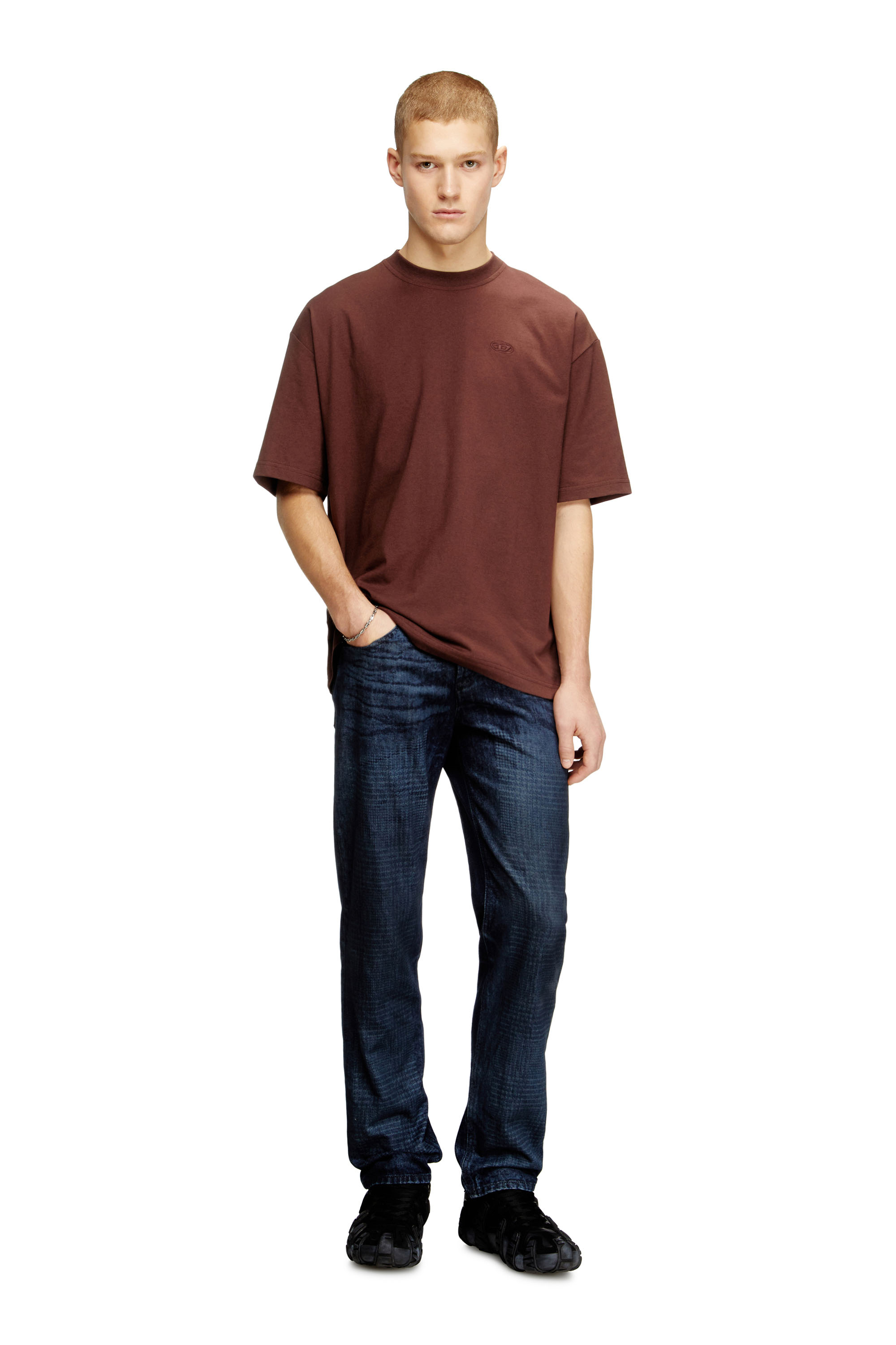 Diesel - T-BOGGY-MEGOVAL-D, Herren T-Shirt mit großer Oval D-Stickerei in null - 2