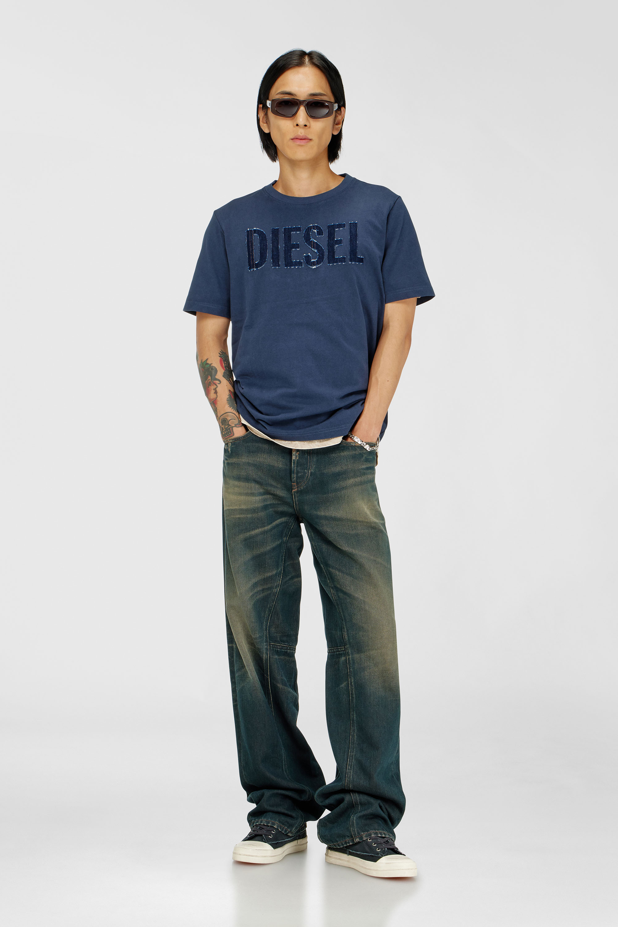 Diesel - T-JUST-APP-T92, Herren T-Shirt aus Baumwolle mit tonalem Diesel-Logoprint in Blau - 1