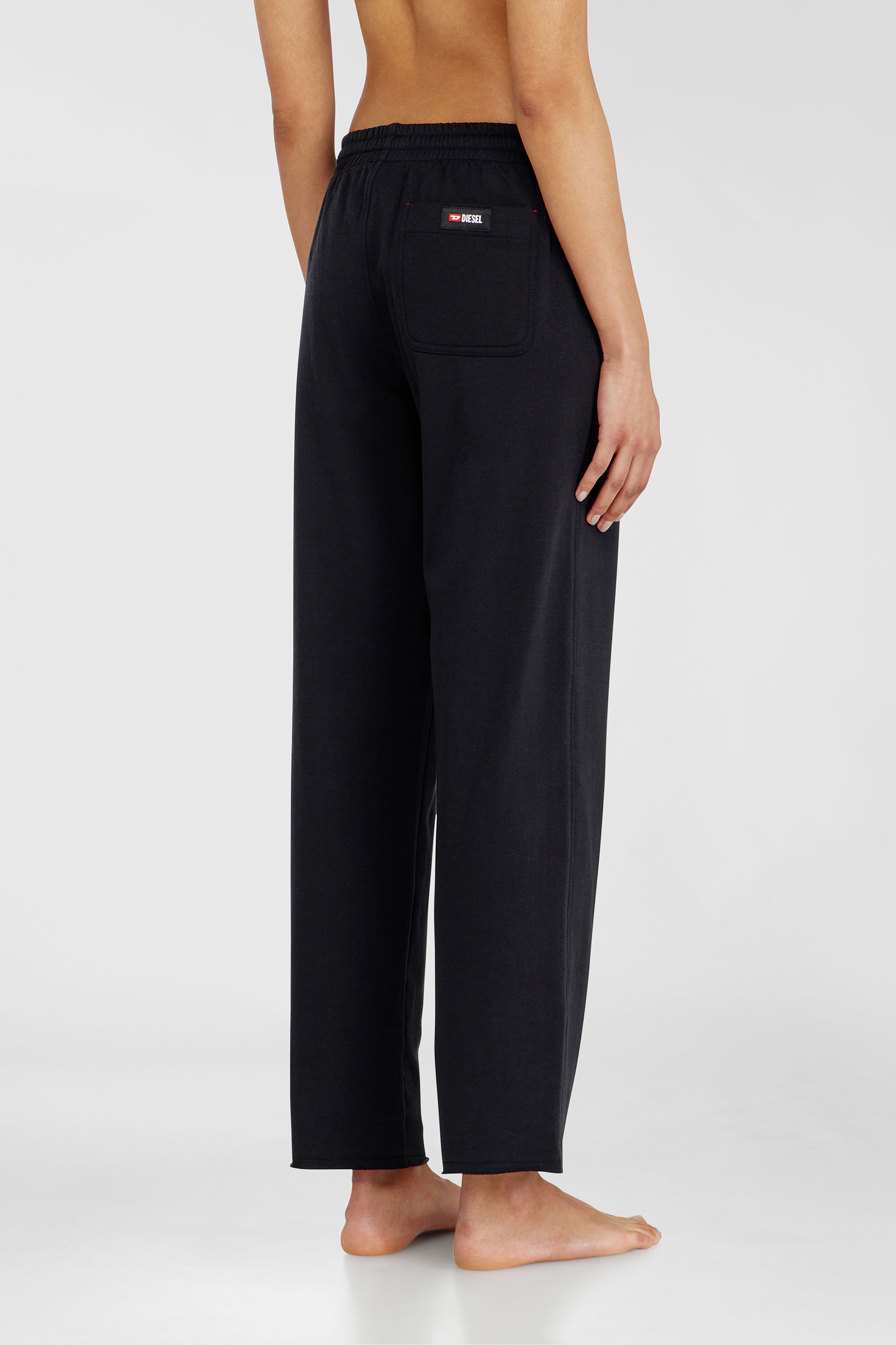 Diesel - INDRA-D-CORE, Damen Aufgeraute Sweathose mit offenen S&auml;umen in Schwarz - 4