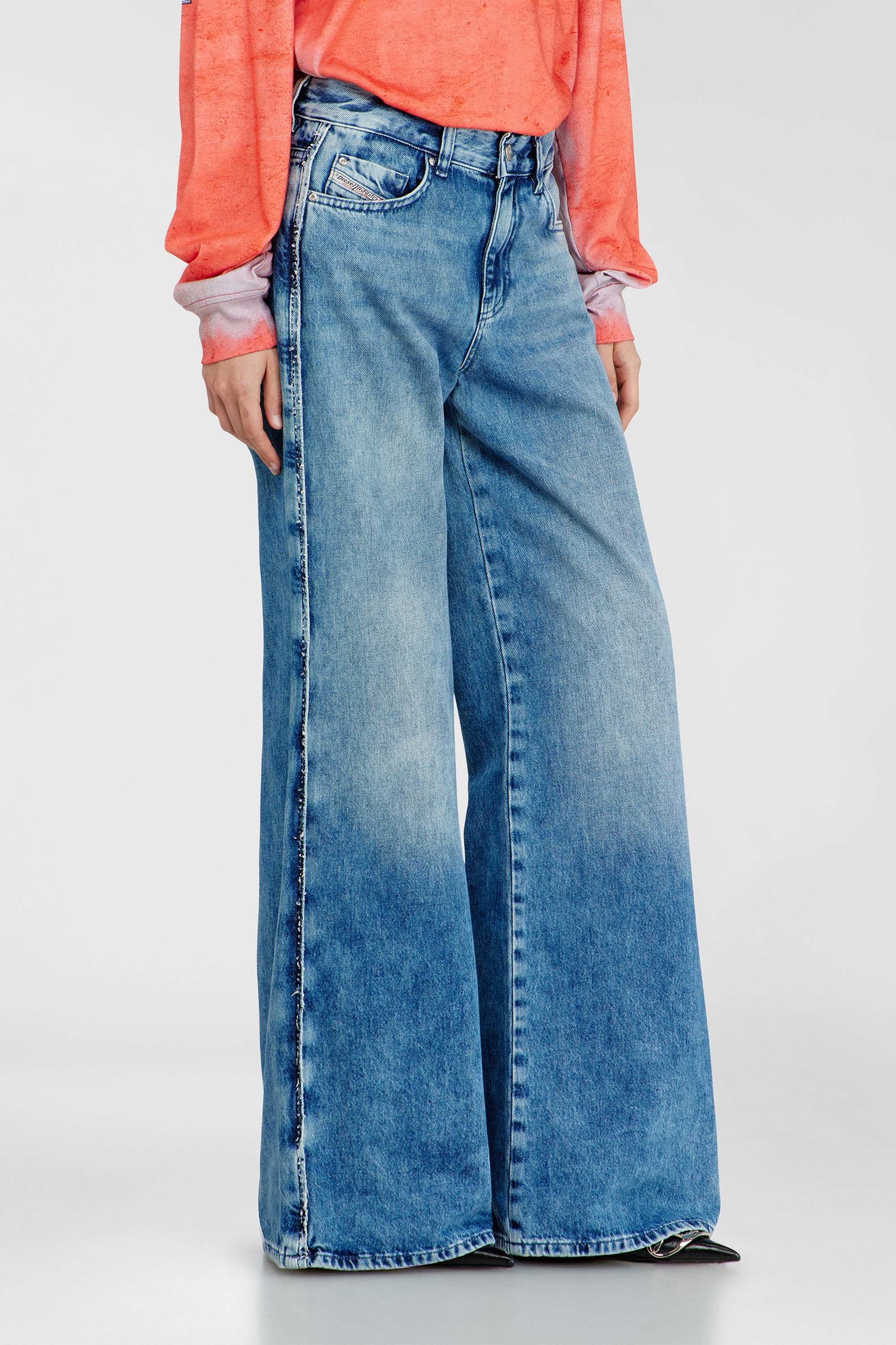 Diesel - Damen Flare Jeans 1978 D-Akemi 0ADCJ, Mittelblau - 7