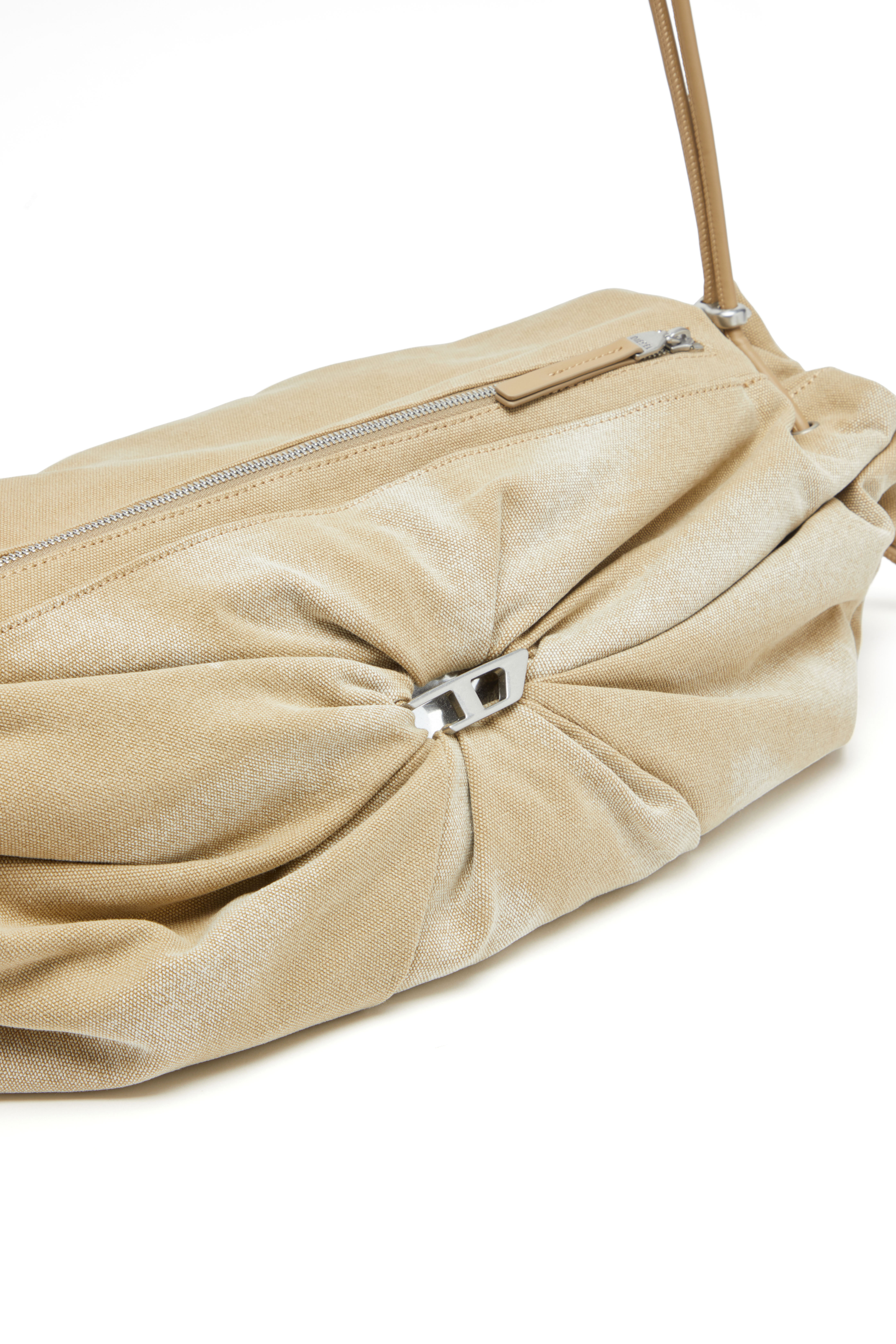 Diesel - SCRUNCH-D CROSSBODY L, Damen Scrunch-D L-Knitter-Seesack aus behandeltem Canvas in Beige - 5