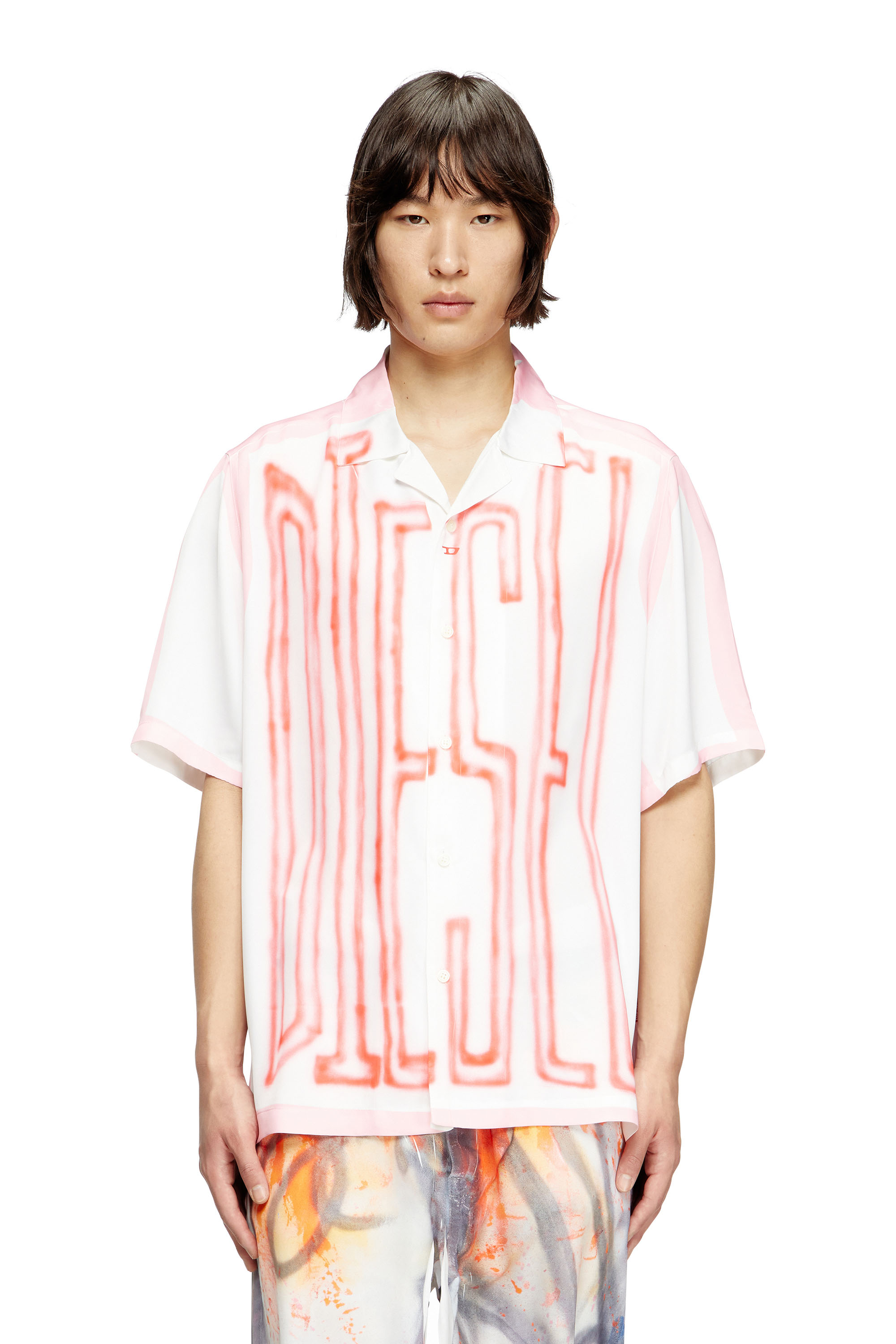 Diesel - C-PAROSHORT-GRAFFITI-FRA, Unisex Bowling-Hemd aus Satin mit Graffiti-Logo in Rosa/Weiss - 3