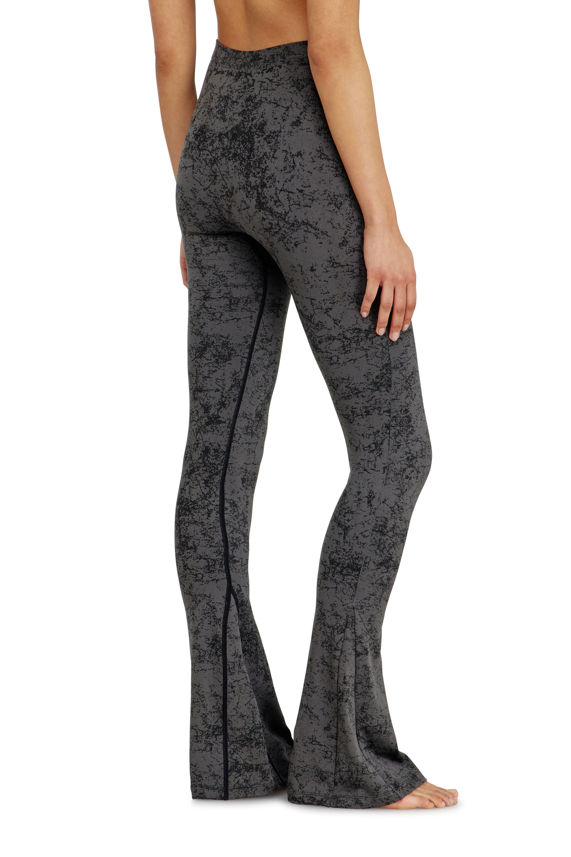 Diesel - CORNELIA-UTLT, Damen Fared leggings mit Utility-Print in Dunkelgrau - 4