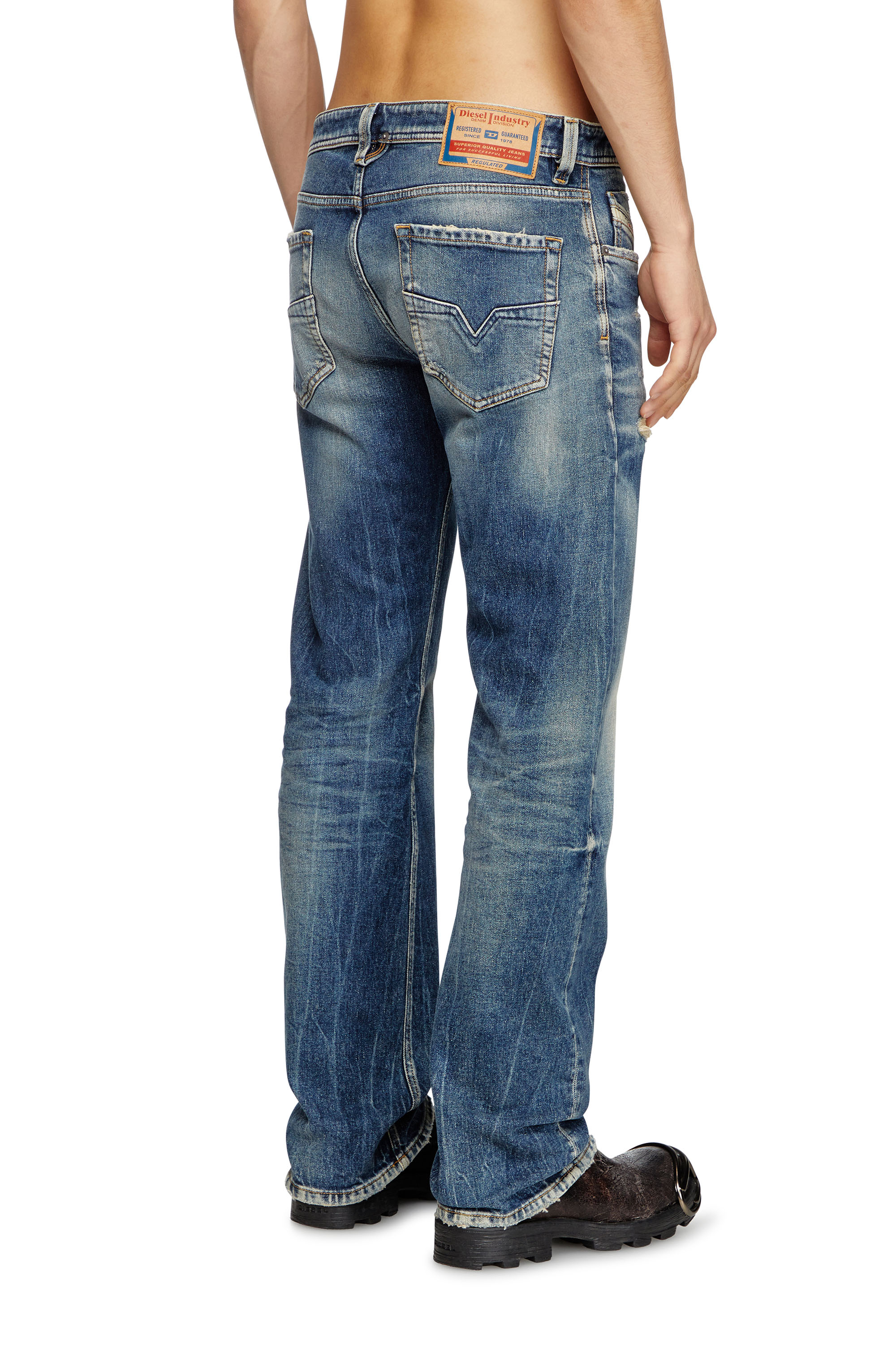 Diesel - Herren Regular Jeans 1985 Larkee 007Y6, Dunkelblau - 4