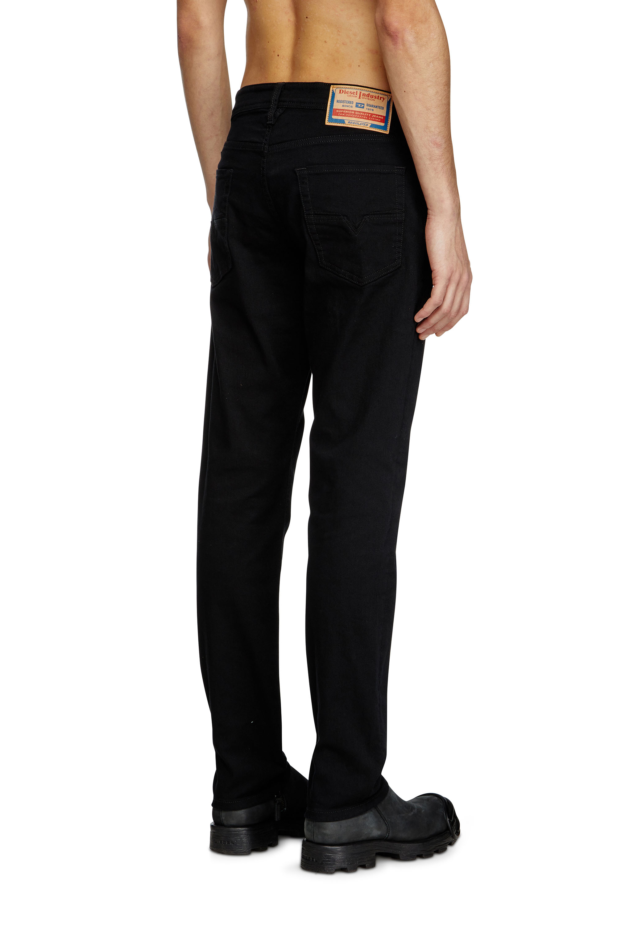 Regular Jeans 1986 Larkee-Beex 0688H, Black/Dark grey Diesel - Man's Regular Jeans 1986 Larkee-Beex 0688H, Black/Dark grey - 4