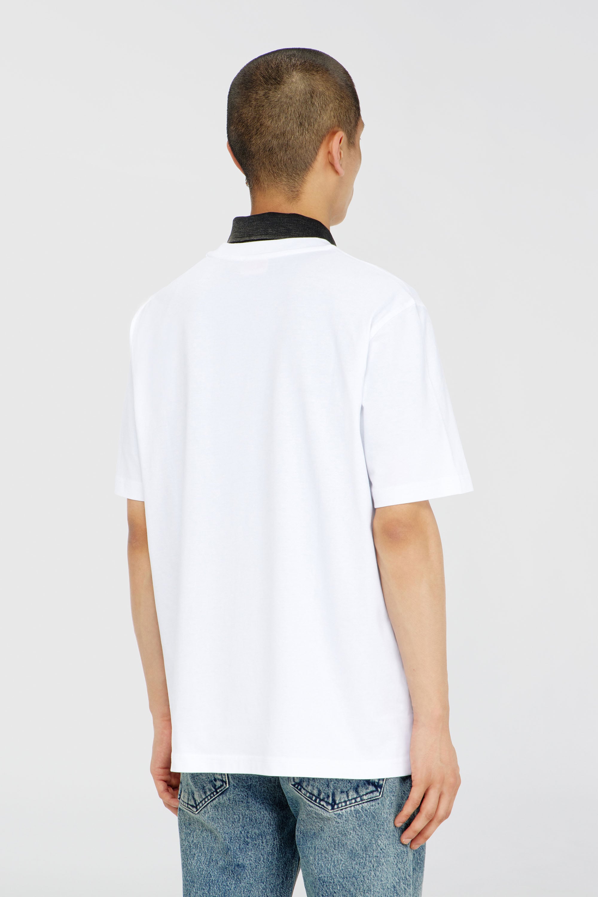 Diesel - T-ADJUST-AA12, Herren T-Shirt aus Baumwolle mit Logo patch in Wei&szlig; - 4