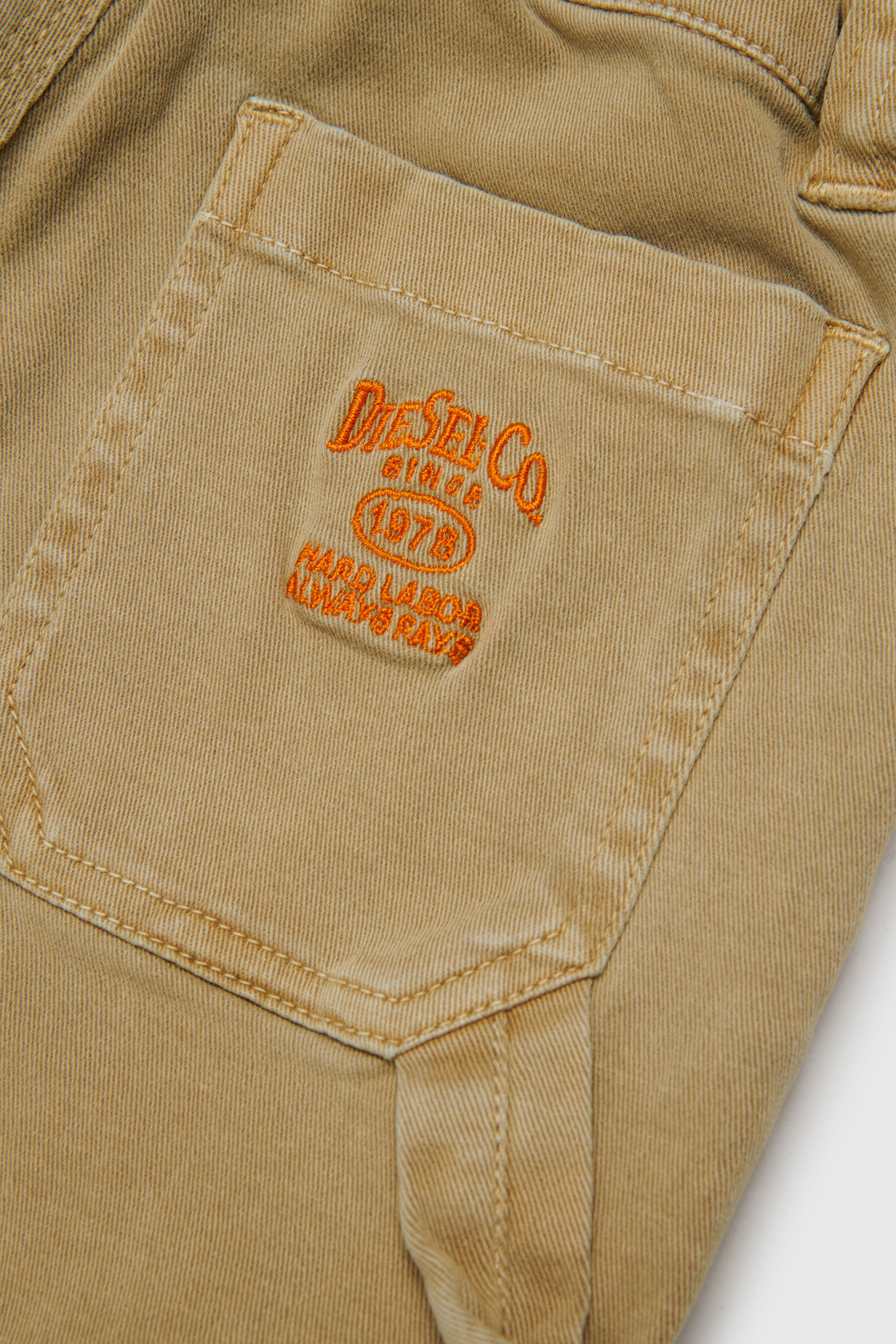 Diesel - PELINIB, Herren Workwear-inspirierte Hose aus stretch-baumwolle in Braun - 4