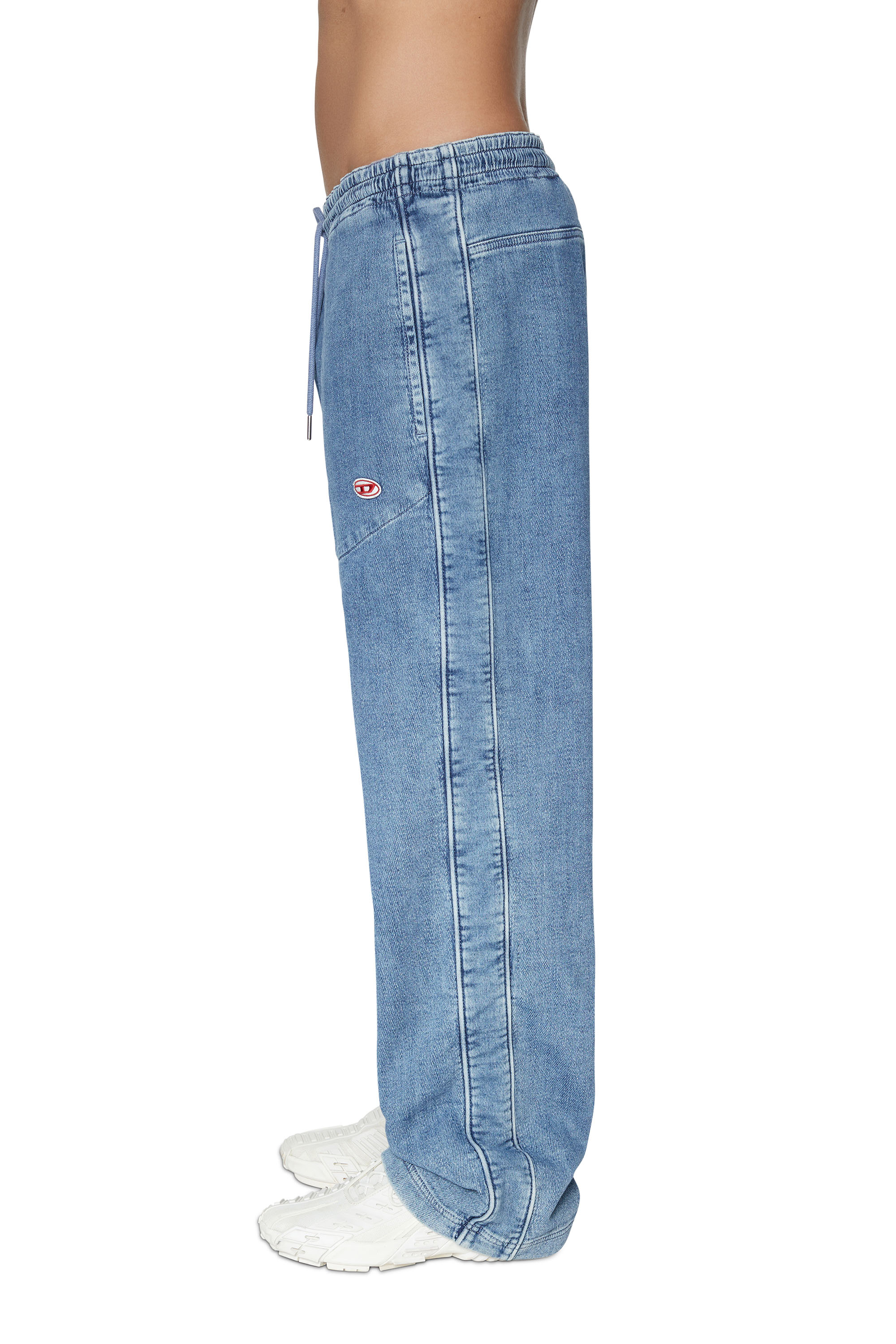 Diesel - Straight D-Martians Track Denim 09D01, Hellblau - Image 4