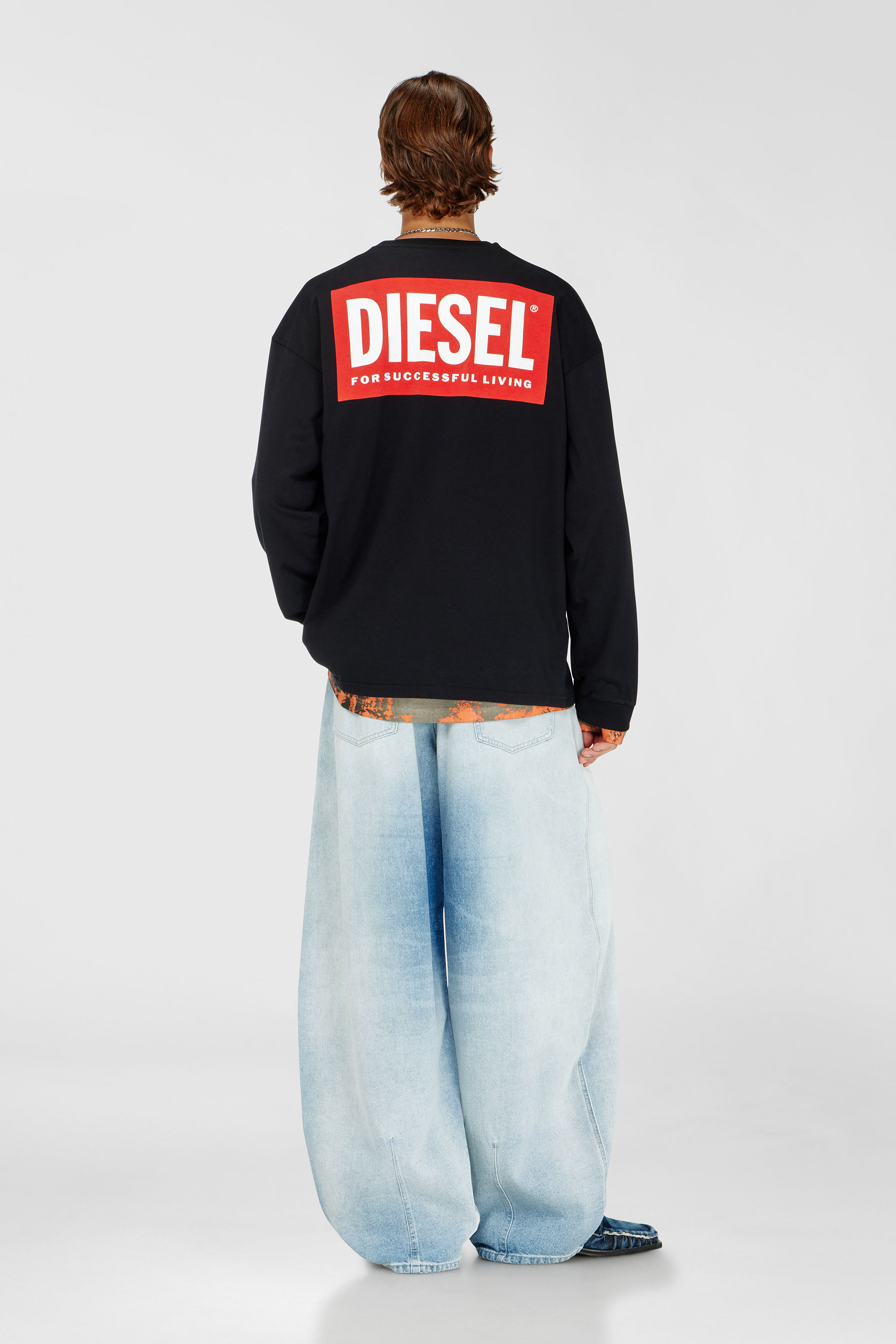 Diesel - T-BOXT-LS-BISK, Herren L&auml;ssig geschnittenes Langarm-T-Shirt mit Biscotto-Logo in Schwarz - 1