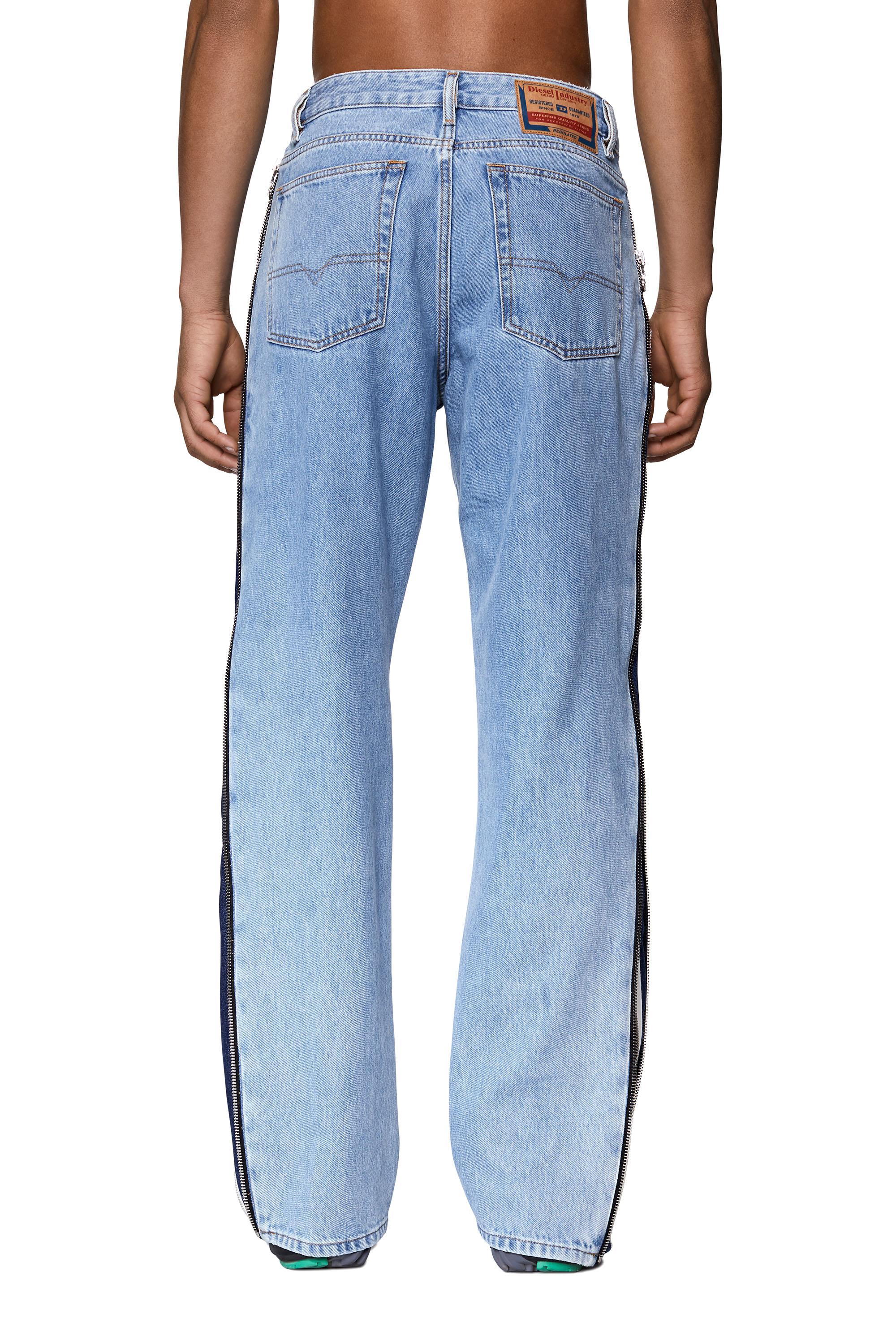 Diesel - 1955 D-Rekiv 09D17 Straight Jeans, Hellblau - Image 2