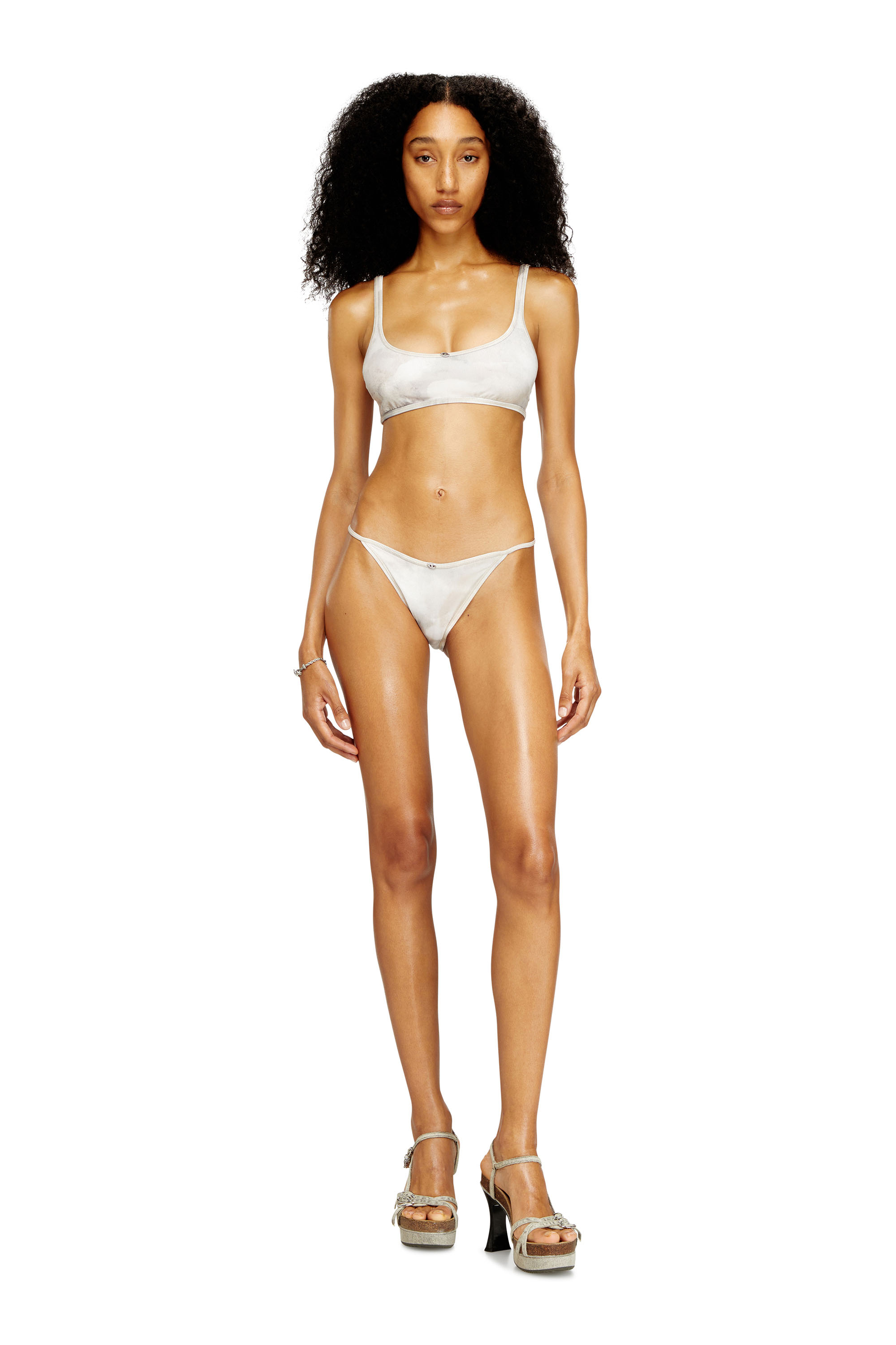 Diesel - UT-BRA-TOP-UTLT, Damen Geripptes Bikini-Oberteil mit Tarnmuster in Wei&szlig;/Grau - 2