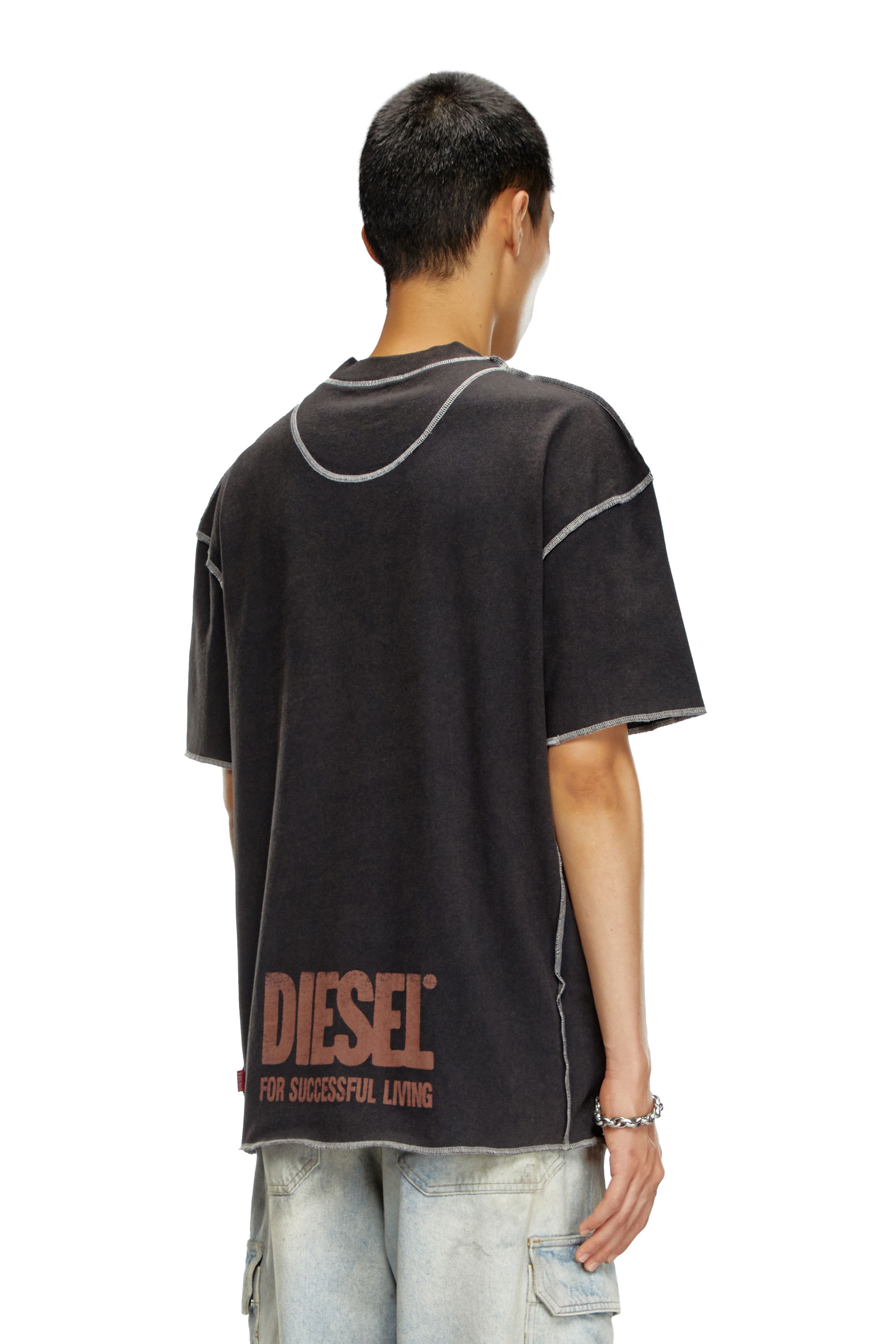 Diesel - T-CRAOR, Herren T-Shirt mit Inside-Out-Effekt in Schwarz - 4