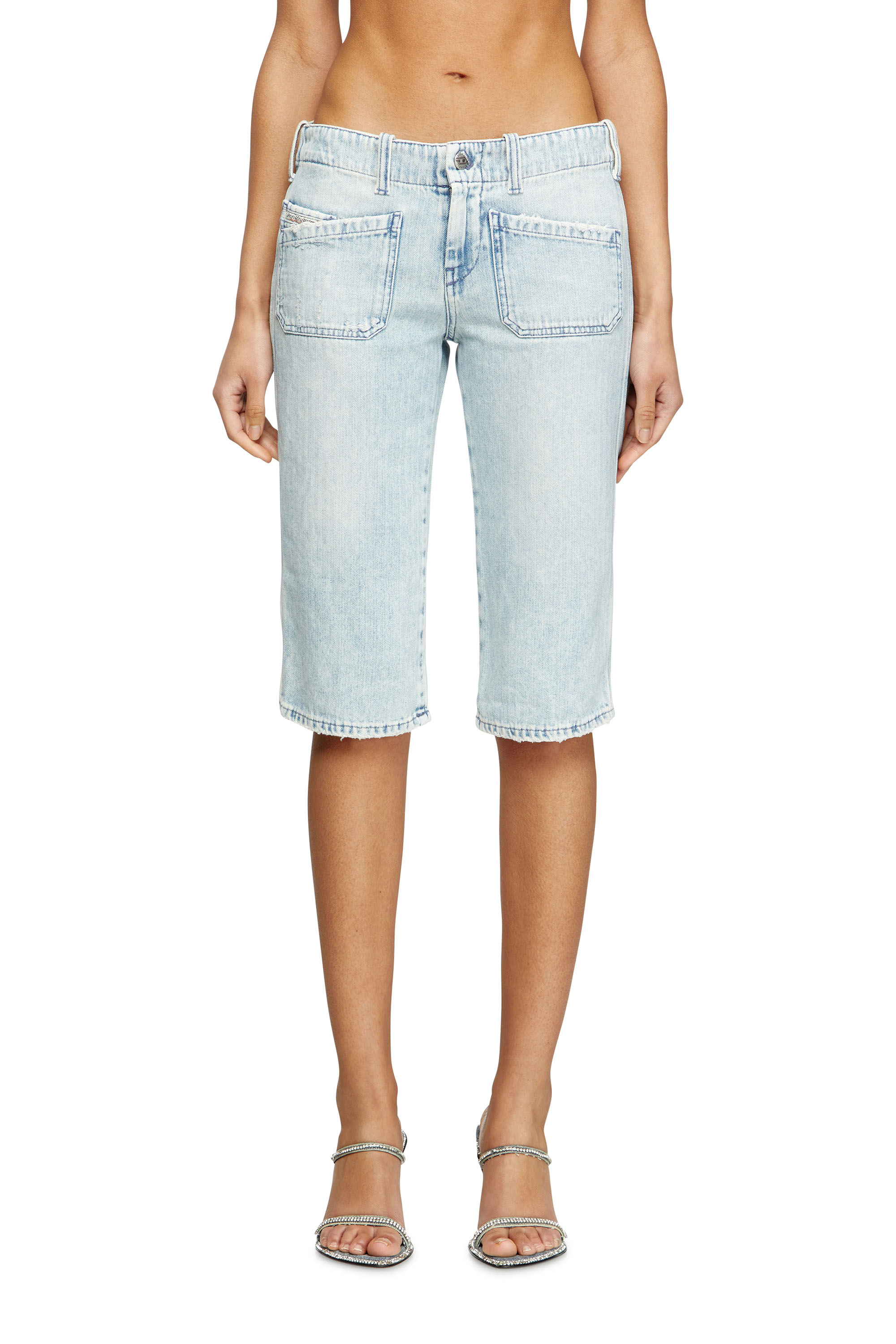 Diesel - DE-KEATE-SHORT, Damen Capri-Shorts aus Fischgrät-Denim in Hellblau - 1