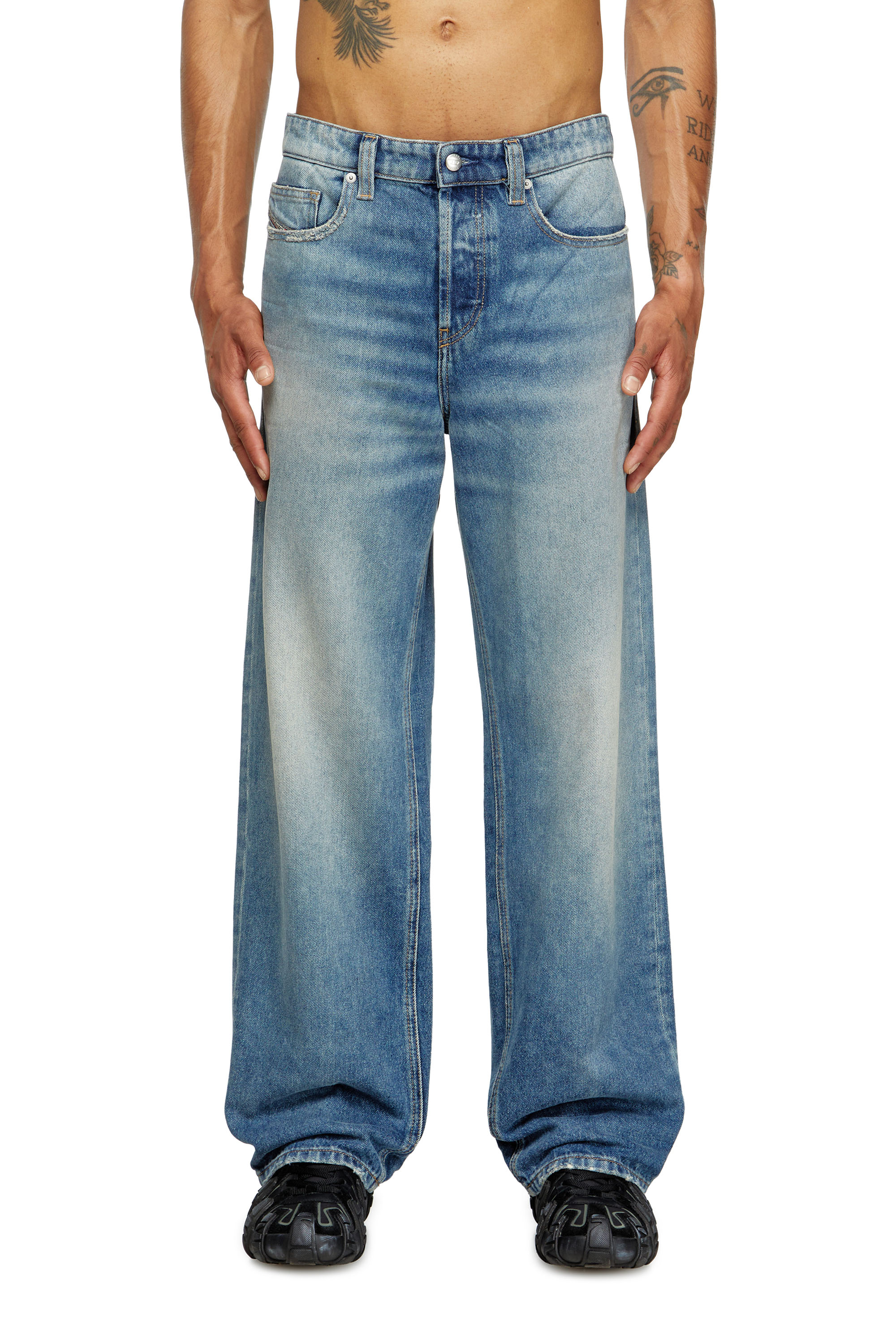 Diesel - Herren Relaxed Jeans 2001 D-Macro 0DBEB, Mittelblau - 1