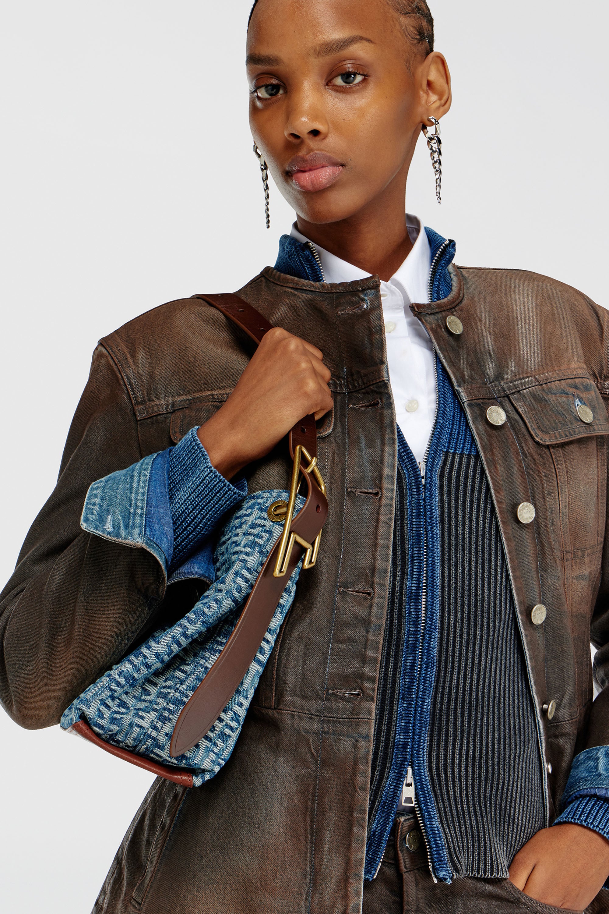 Diesel - D-LINE HOBO S, Damen D-Line Schultertasche aus Denim mit Monogramm in Blau - 2