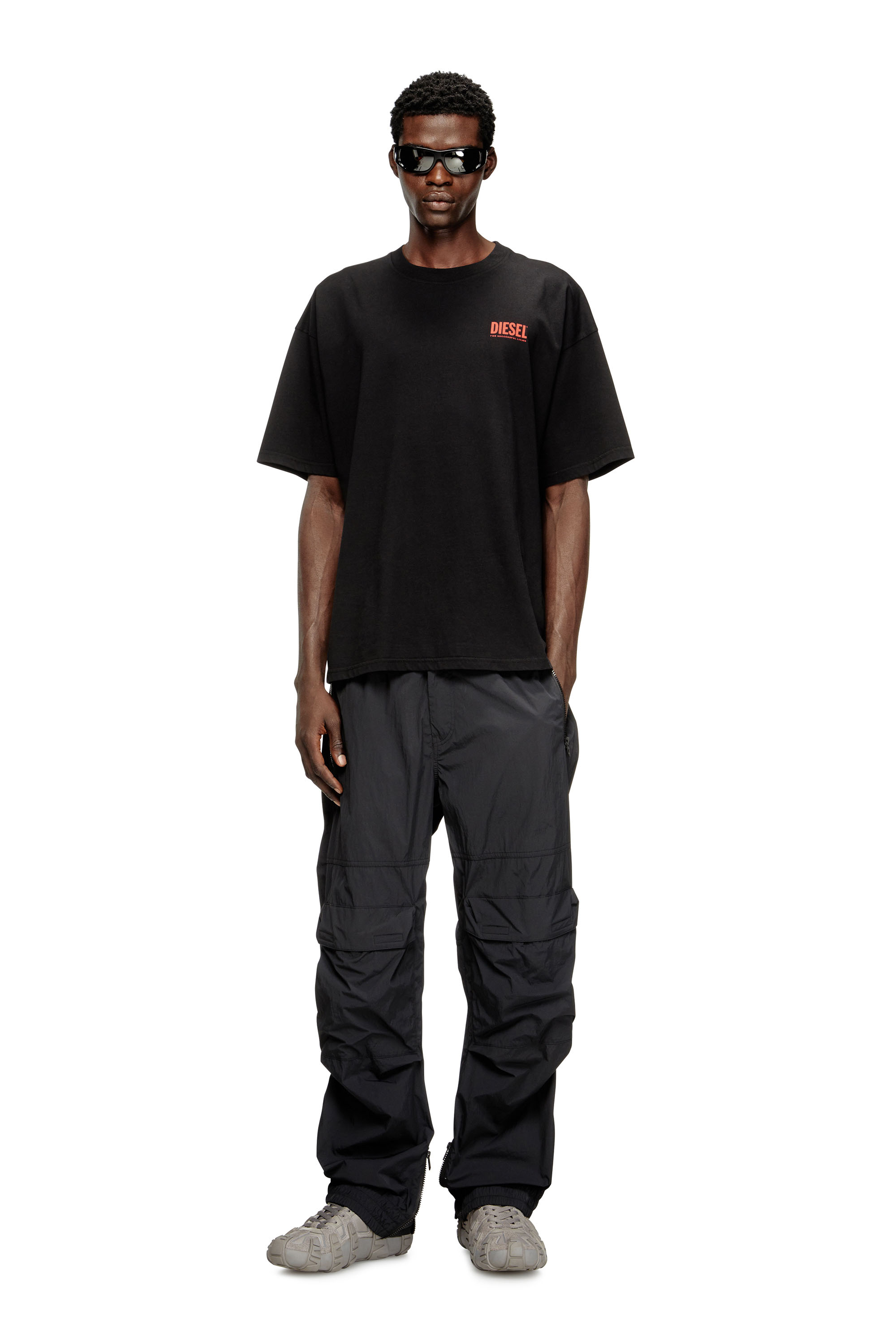 Diesel - T-BOXT-BISK, Herren Baumwoll-T-Shirt mit Diesel-Biscotto-Print in Schwarz - 2