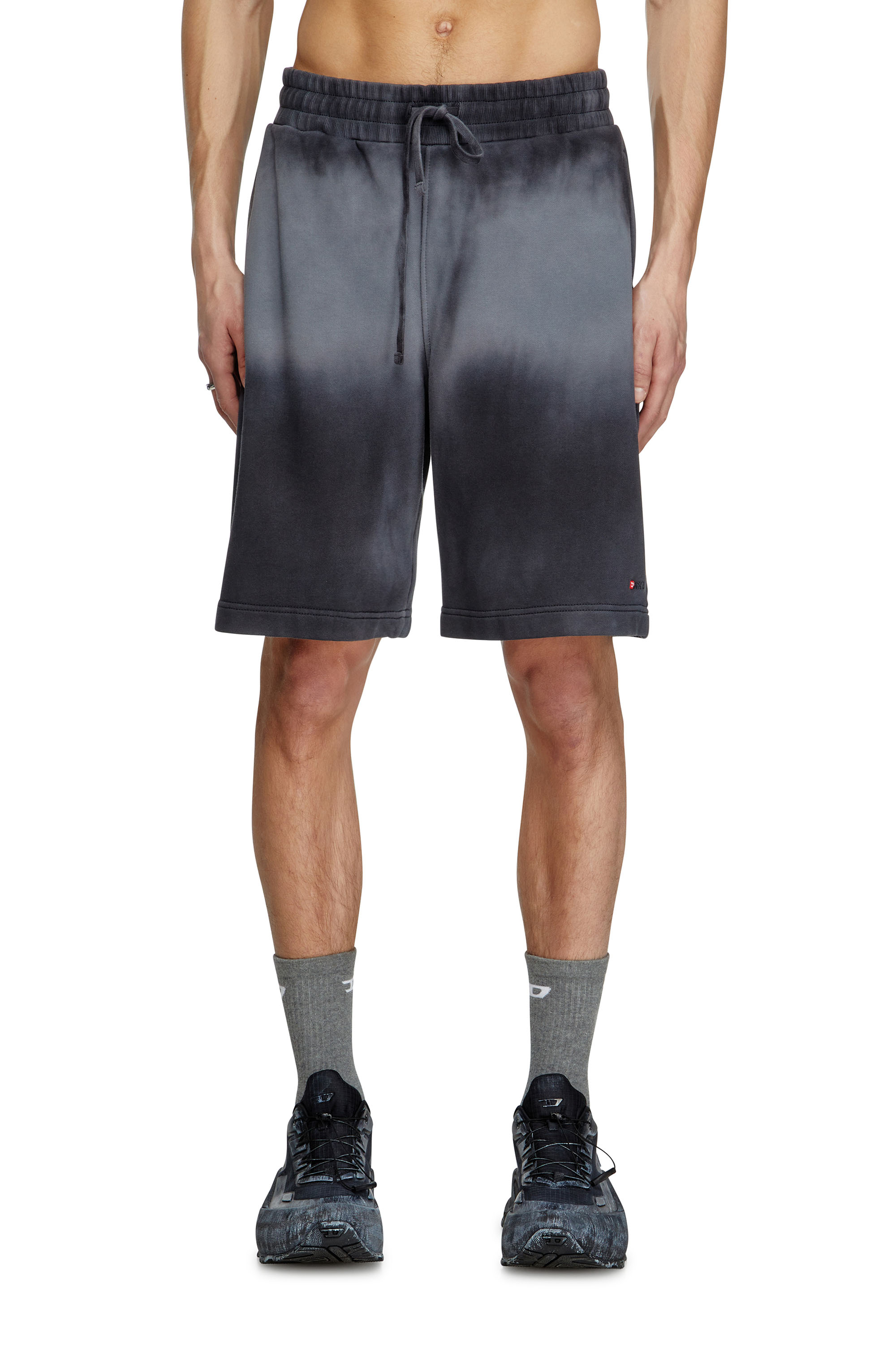 Diesel - P-CROWNE-R1, Herren Verblasste Sweatshorts mit Mikro-Logo in Schwarz - 2