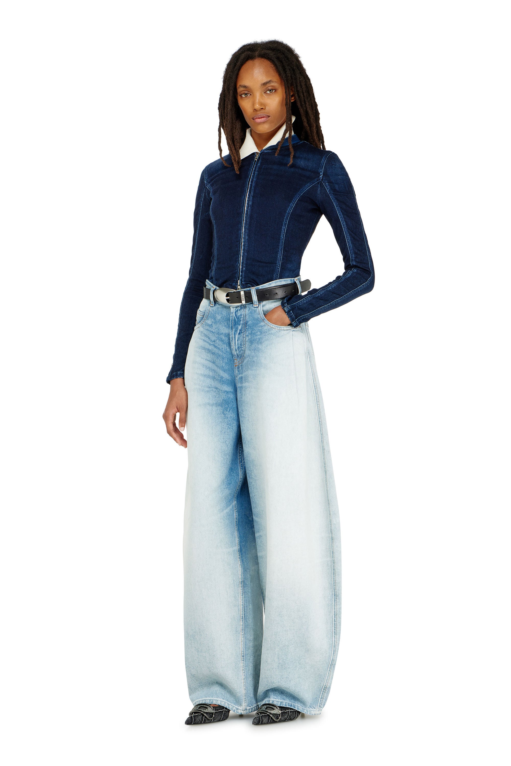Diesel - DE-GARY-D JOGG, Damen Cropped jacket aus JoggJeans in Dunkelblau - 2