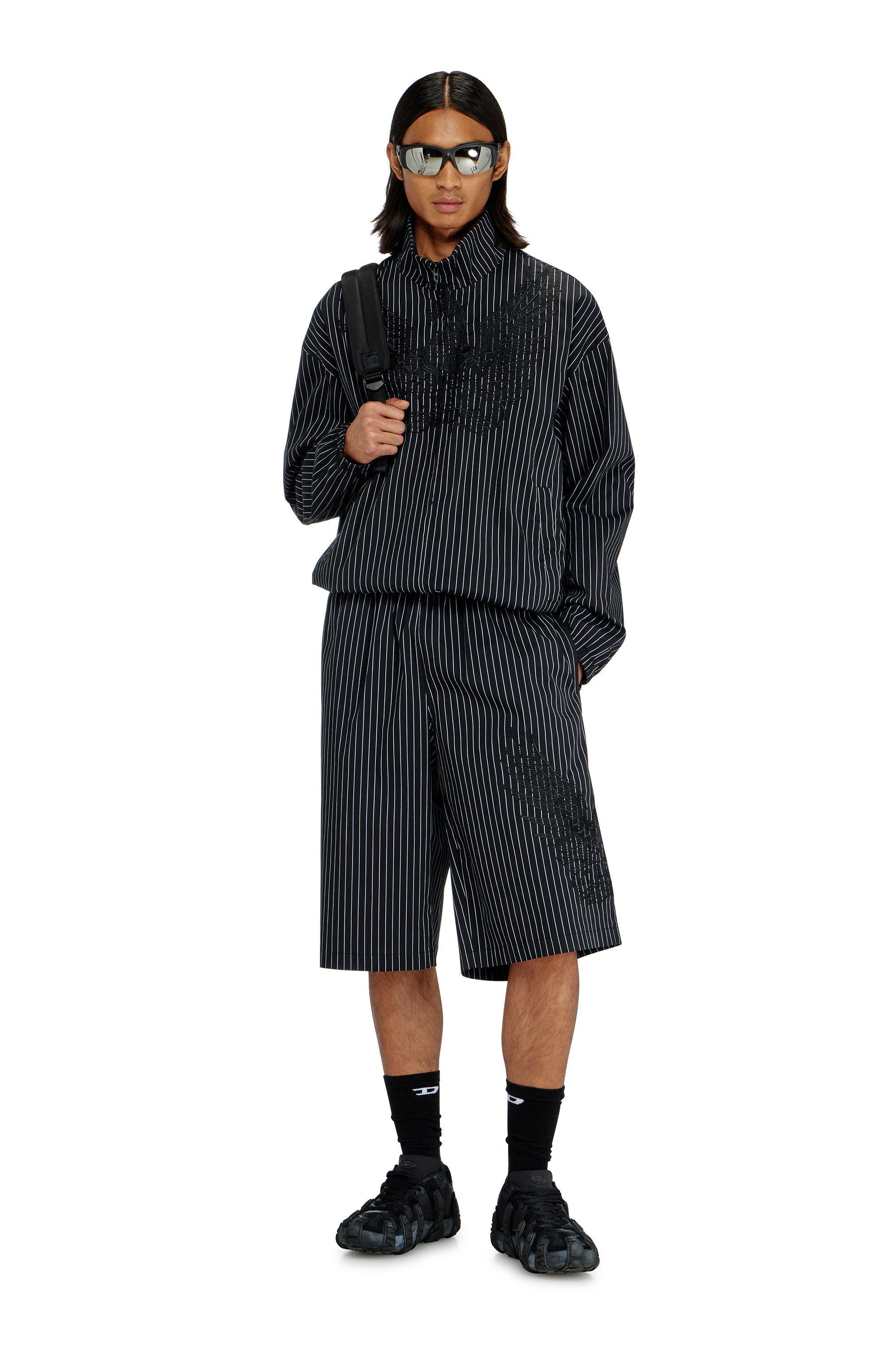 Diesel - P-THEO-SHORT-NJCA, Herren Pinstripe-Shorts mit Phoenix-Stickerei in Schwarz - 1