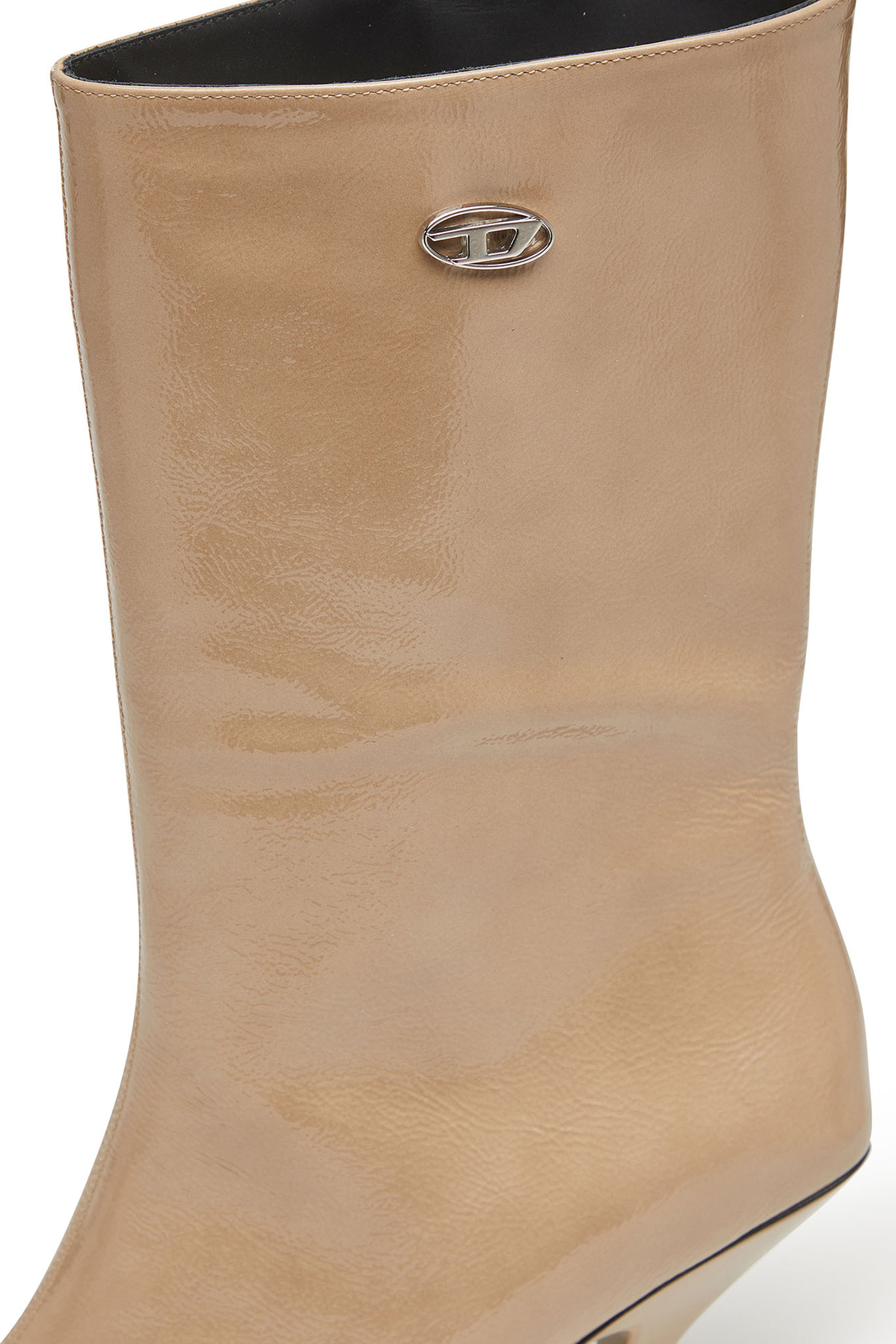 Diesel - D-AMBER TUBE 75, Damen D-Amber-Stiefeletten mit quadratischer Spitze und Naplak-Effekt in Beige - 4