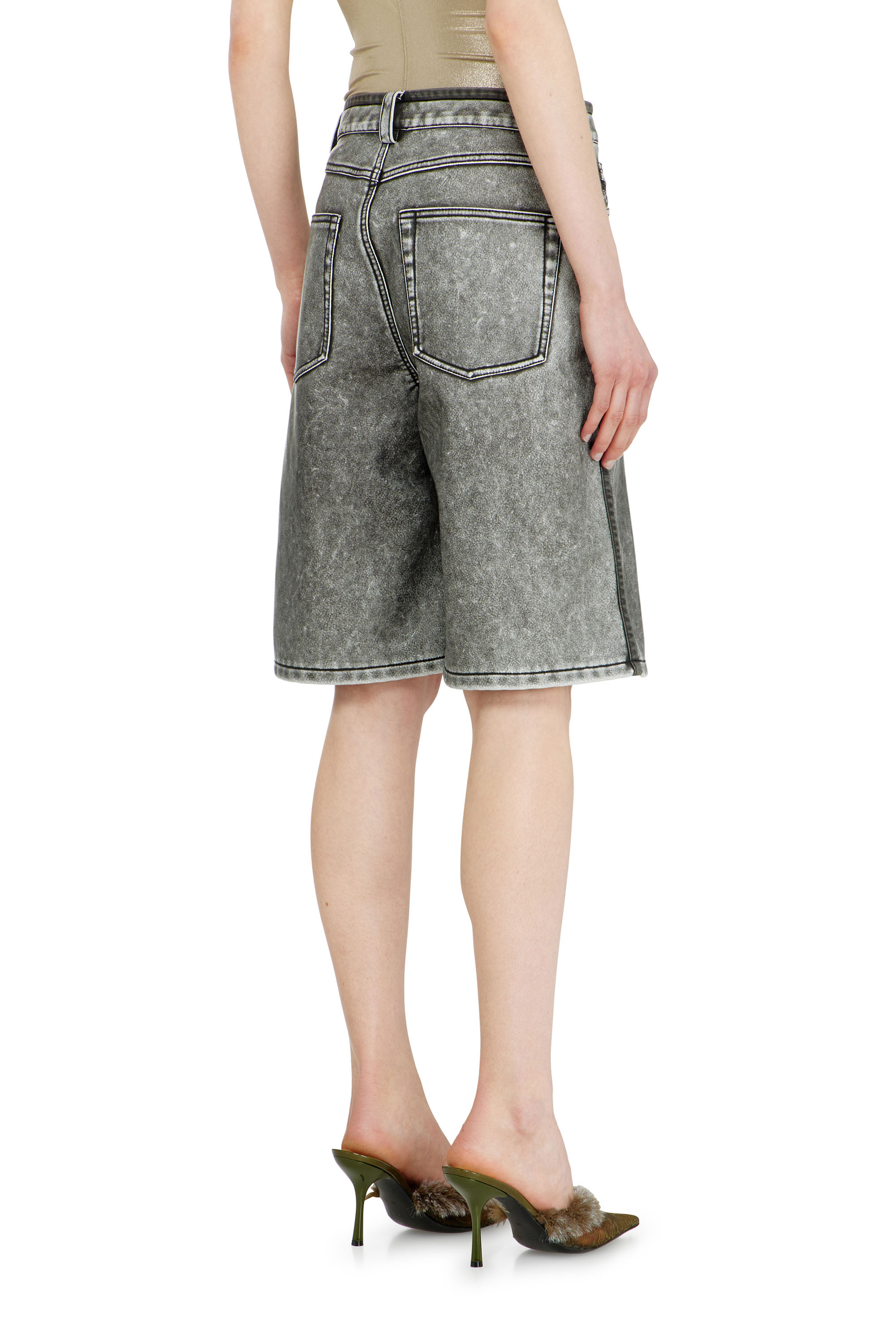 Diesel - P-ARLOR, Damen Bermudashorts aus PU in null - 3