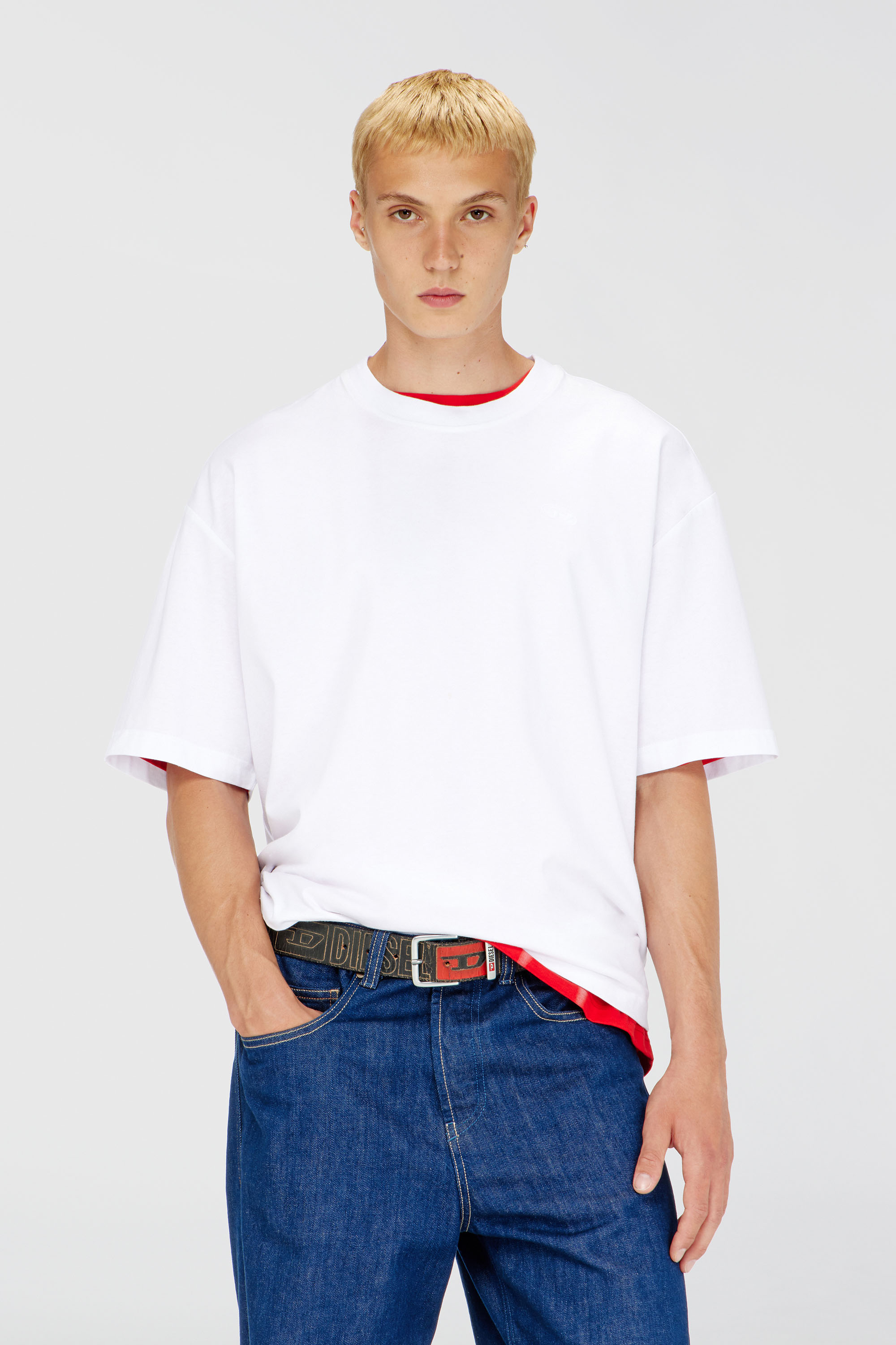 Diesel - T-BOGGY-MEGOVAL-D, Herren T-Shirt mit gro&szlig;er Oval D-Stickerei in Wei&szlig; - 3