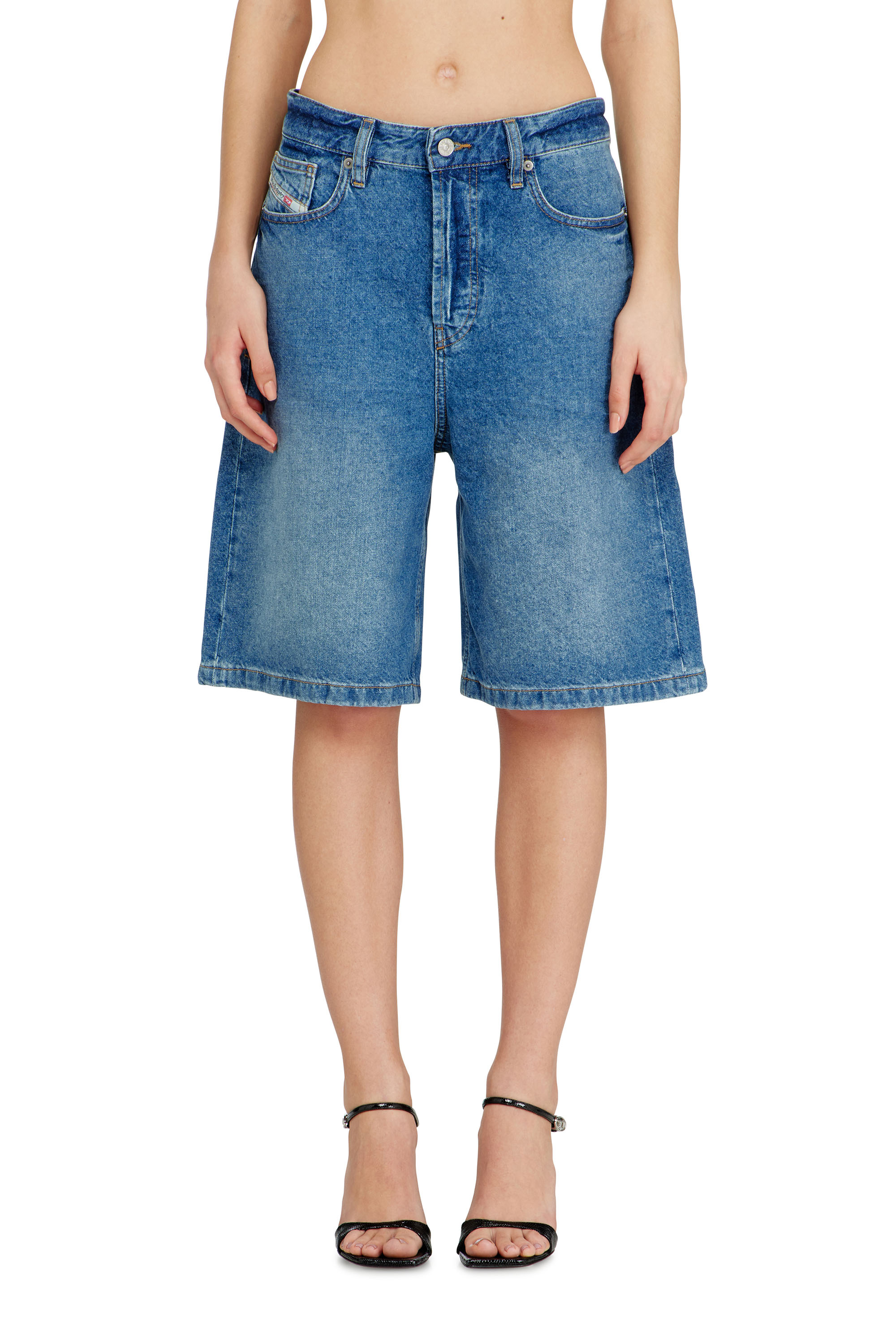 Diesel - DE-SIRE-SHORT, Damen Shorts aus clean-gewaschenem Denim in Blau - 3