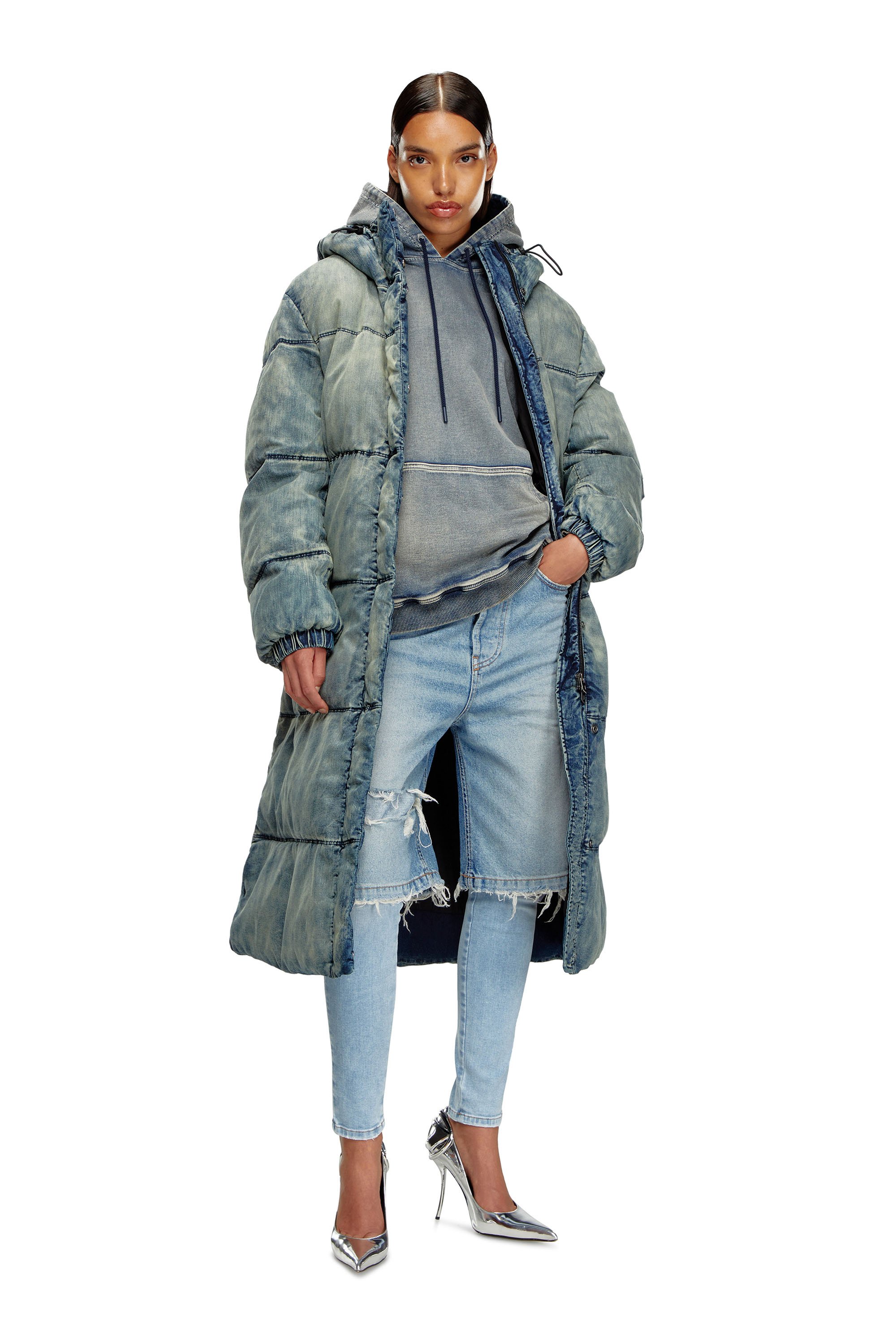 Diesel - W-AVES-LONG, Damen Puffermantel mit Kapuze aus Stretch-Denim in Blau - 2