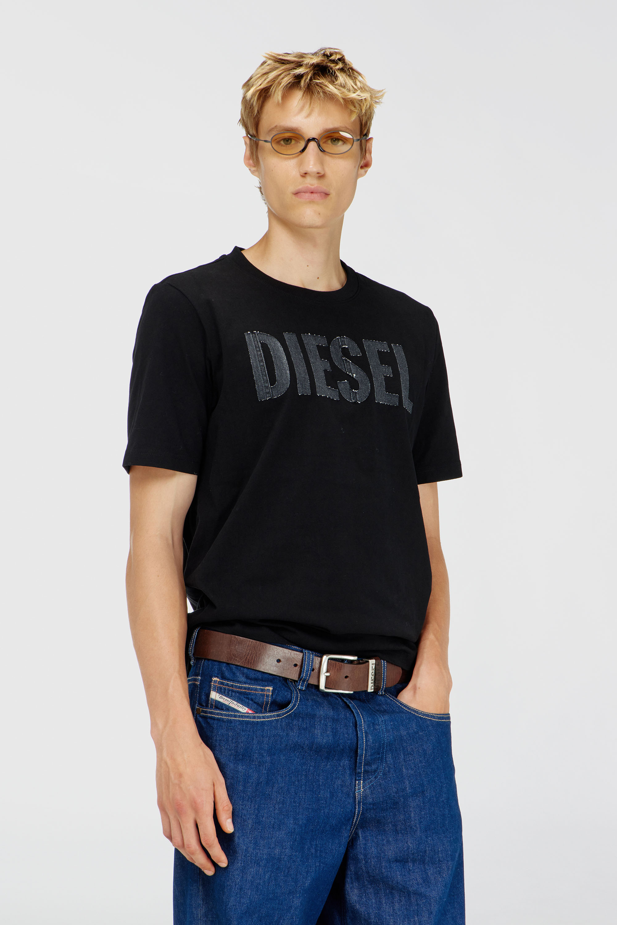 Diesel - T-JUST-APP-T92, Herren T-Shirt aus Baumwolle mit tonalem Diesel-Logoprint in Schwarz - 3