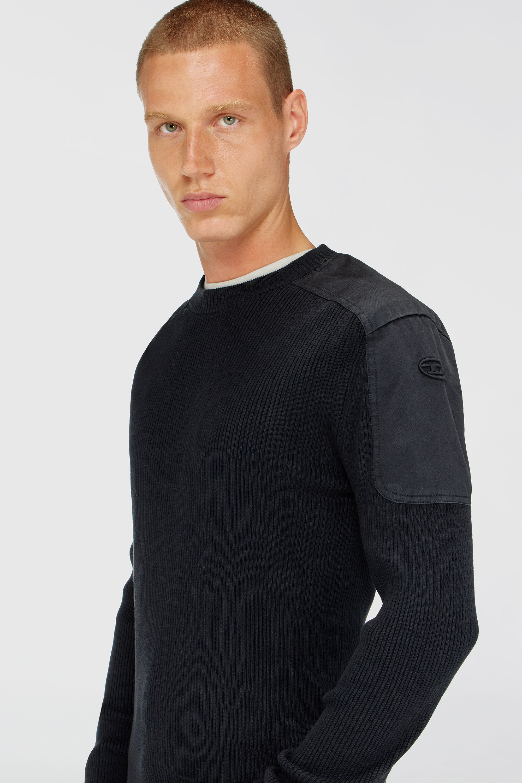 Diesel - K-MARTIN, Herren Gerippter Pullover mit Schultereins&auml;tzen in Schwarz - 5