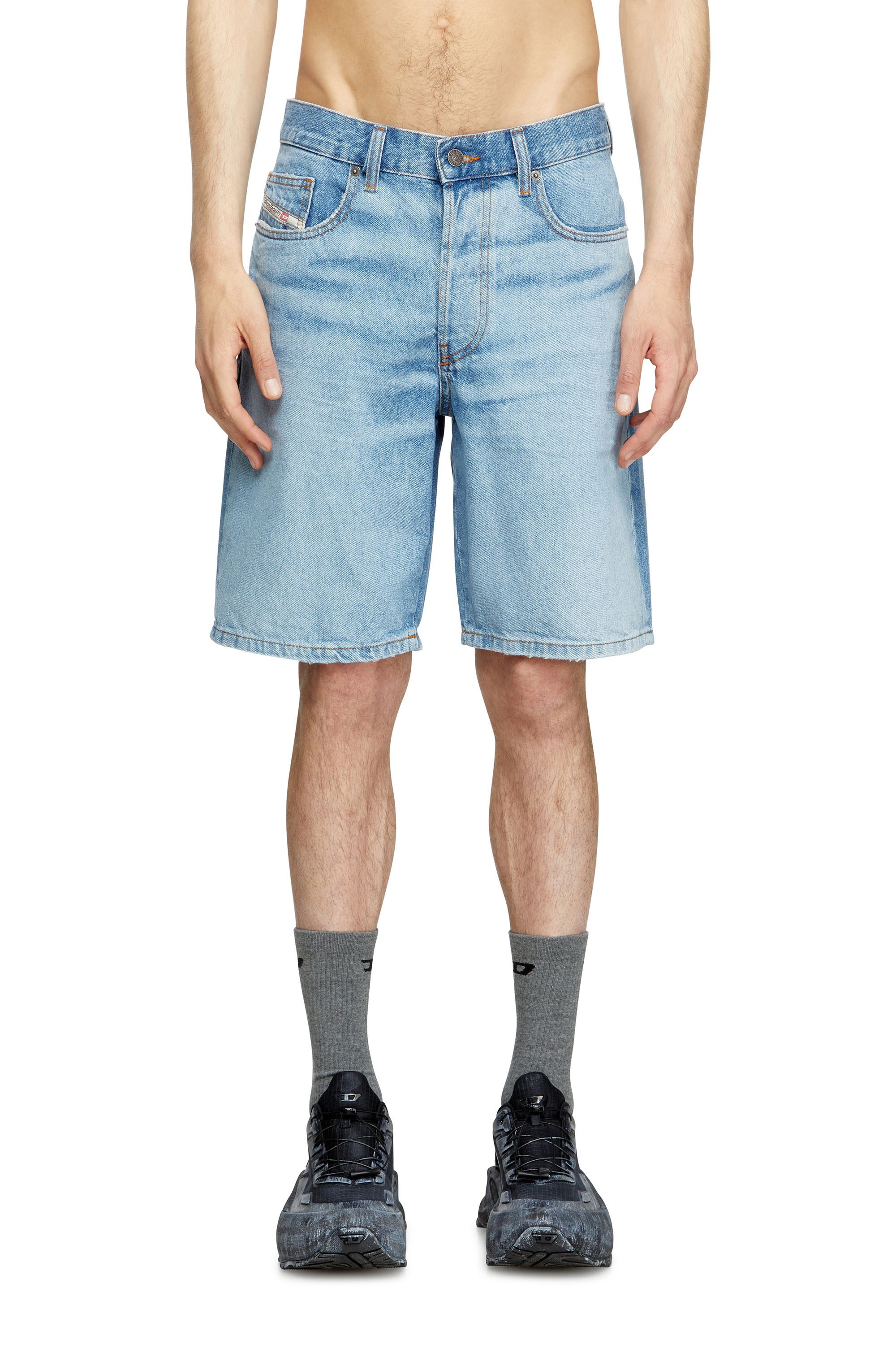 Diesel - REGULAR-SHORT, Herren Shorts aus Denim in Hellblau - 2
