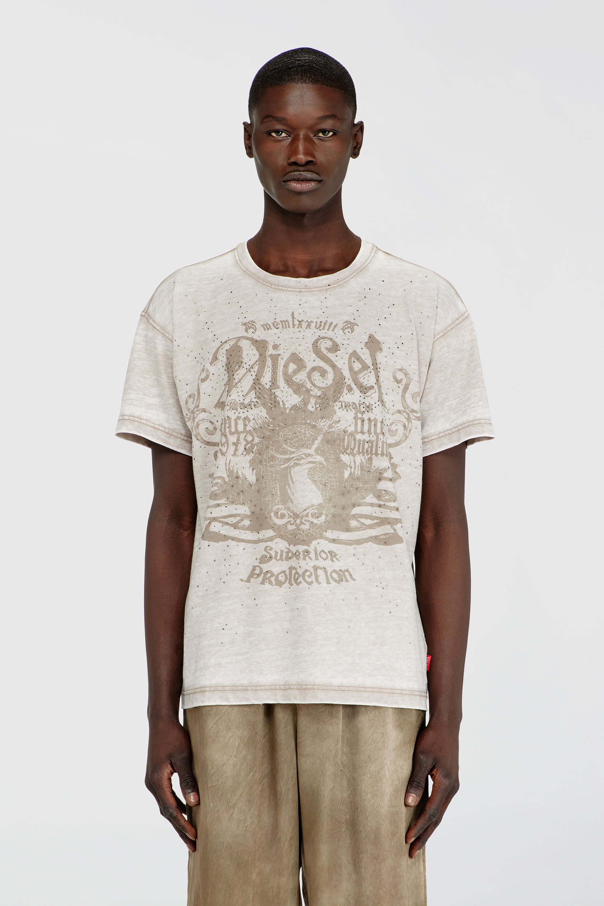 Diesel - T-NORM-AA8, Herren Jersey-T-Shirt mit burnout wash und Nieten in Beige - 1