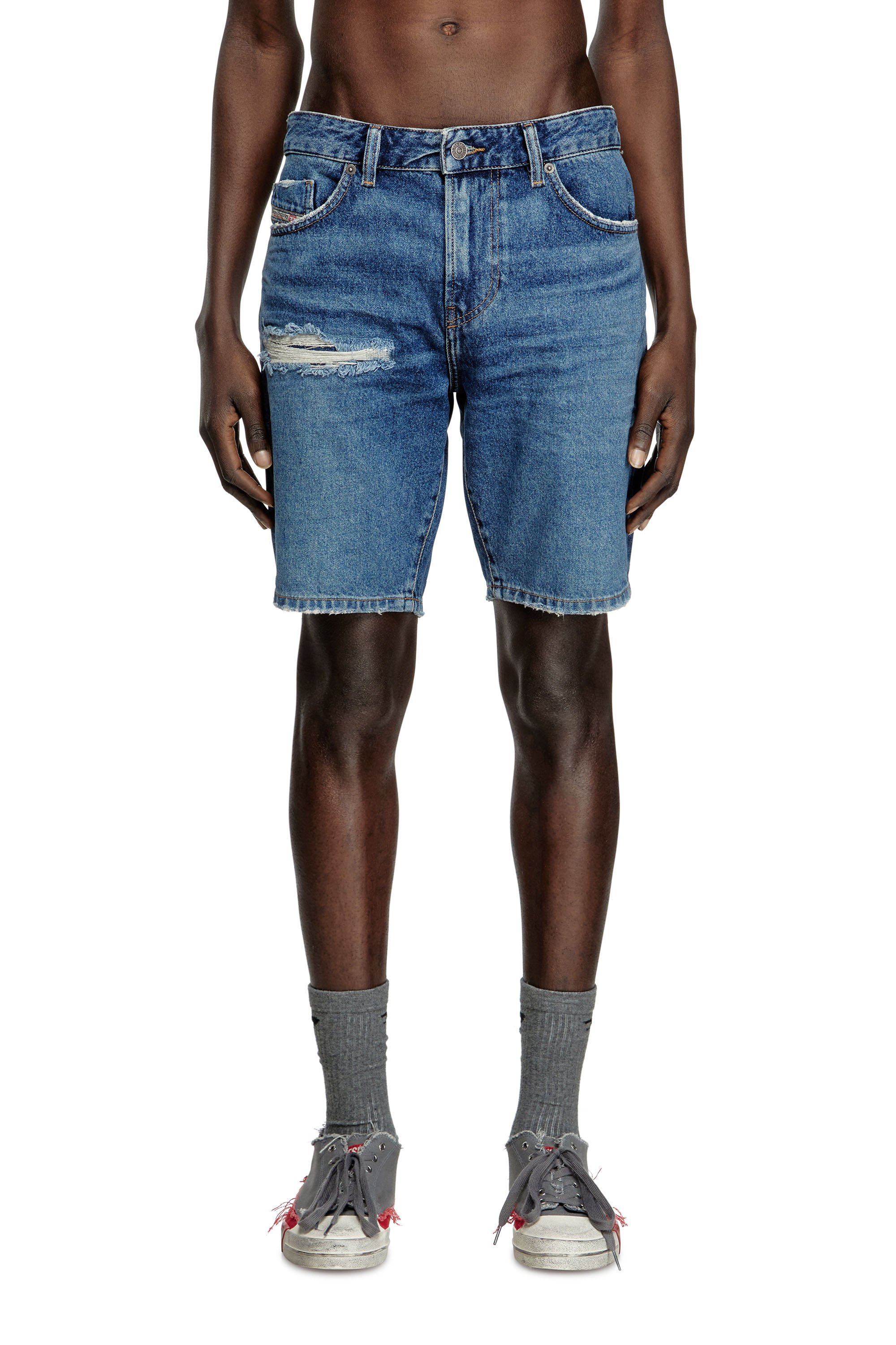 Diesel - D-FIN, Herren Schmal geschnittene Shorts aus Denim in Mittelblau - 1