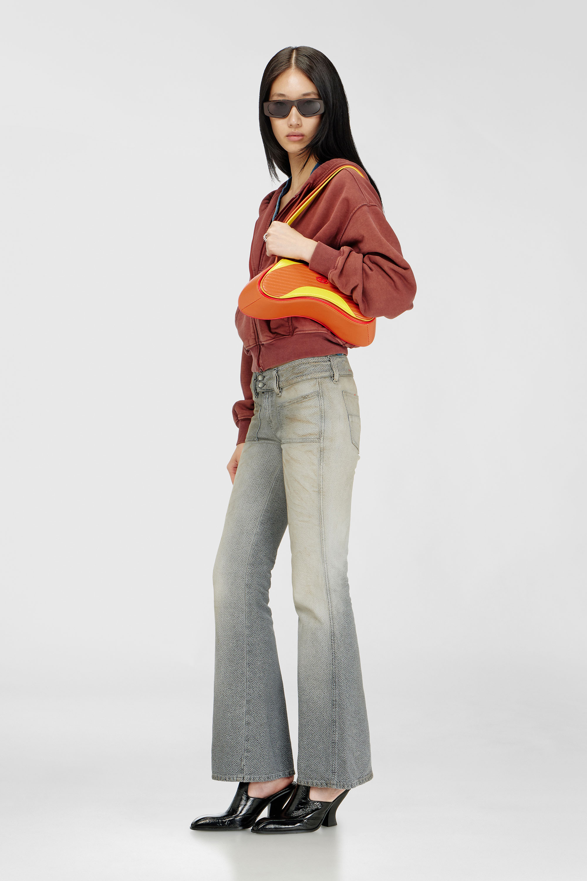 Diesel - PLAY CROSSBODY, Damen Play - Umh&auml;ngetasche aus gestepptem, perforiertem PU in Orange/Gelb - 1