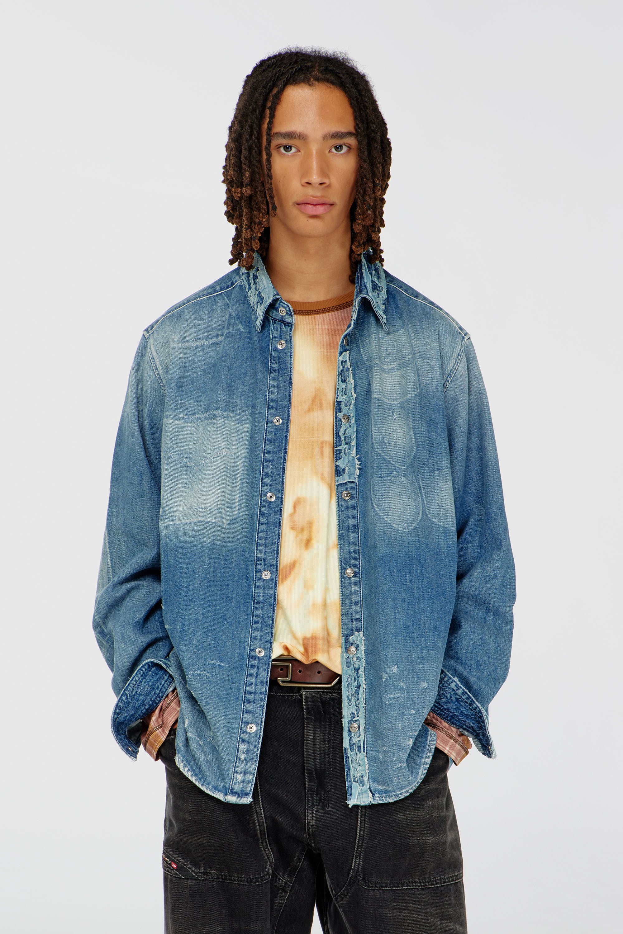 Diesel - D-SIMPLY, Herren Hemd aus distressed Patch-Effekt-Denim in Mittelblau - 1