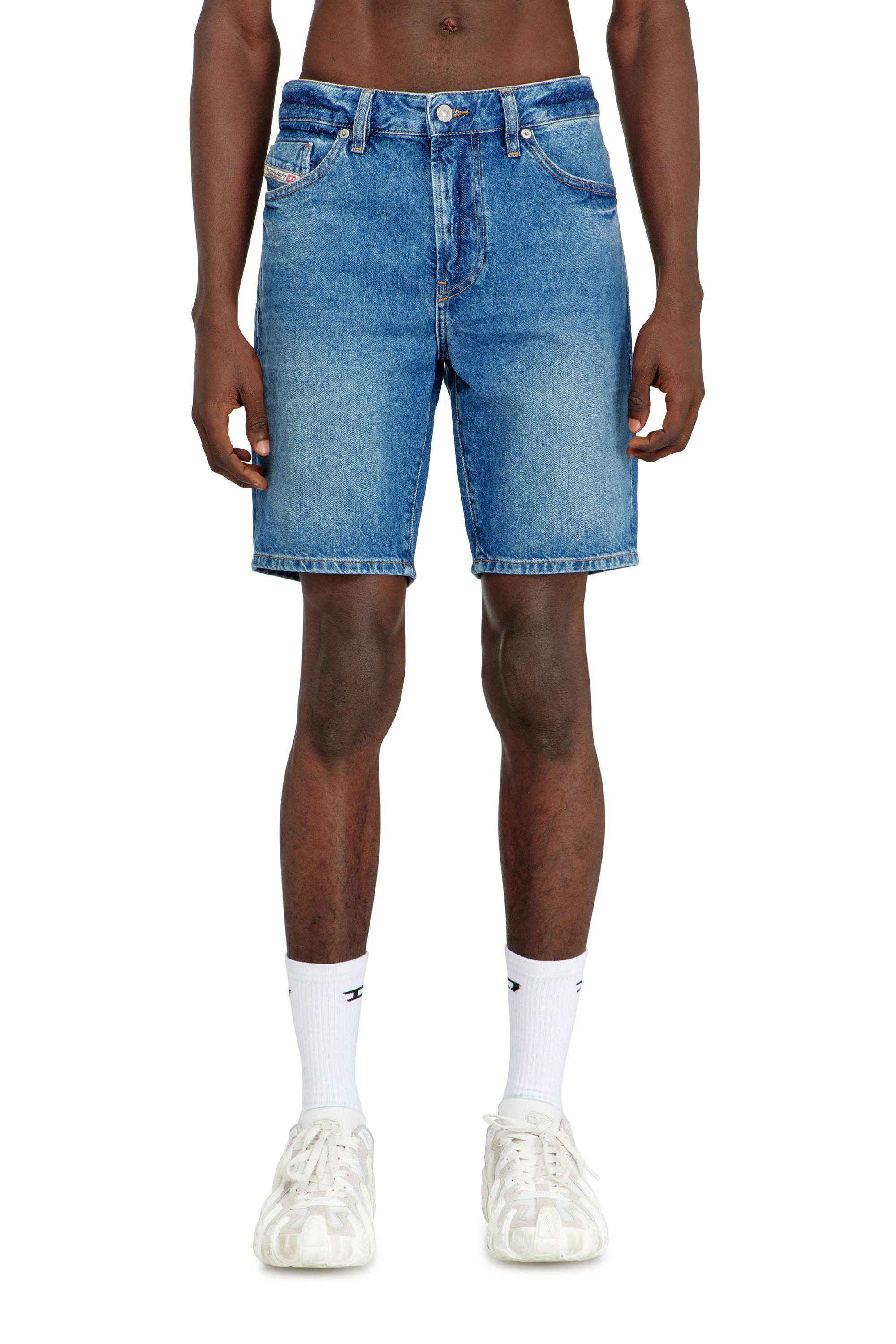 Diesel - D-FIN, Herren Schmale Shorts aus Clean-Wash-Denim in Blau - 1