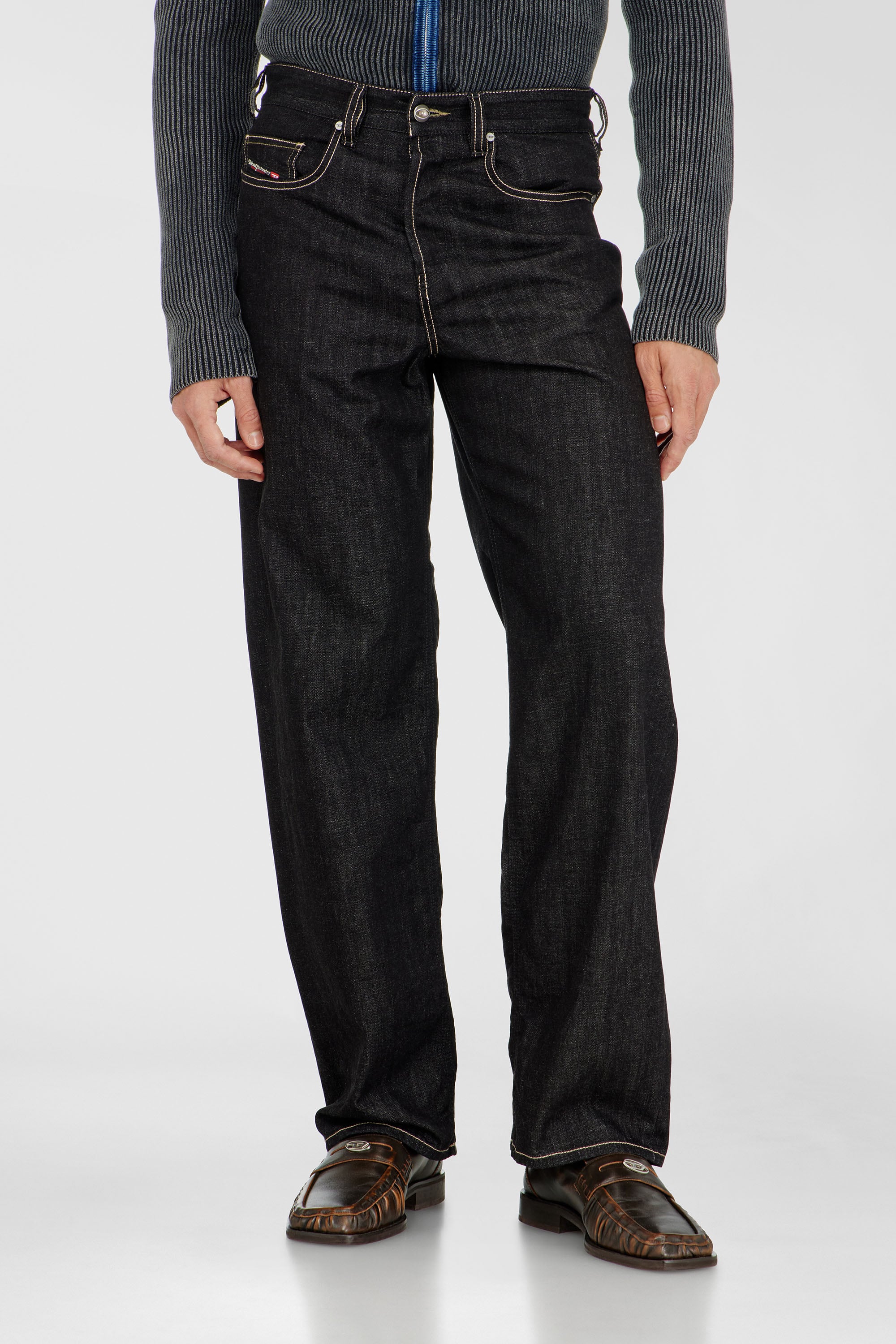 Diesel - Herren Relaxed Jeans 2001 D-Macro 09R42, Schwarz/Dunkelgrau - 1