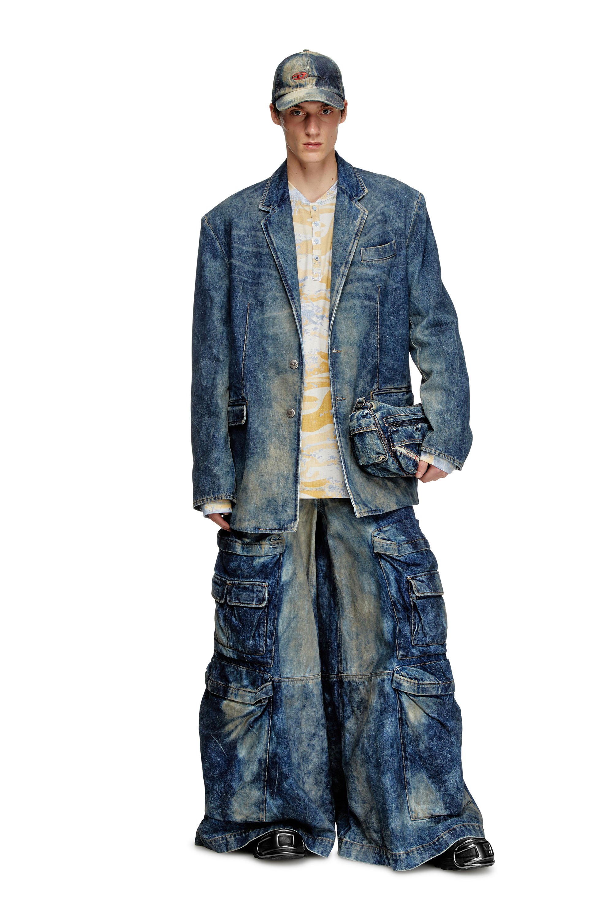 Diesel - D-OVER-DD, Unisex Blazer aus von Hand behandeltem Denim mit Schmutz-Effekt in Dunkelblau - 1