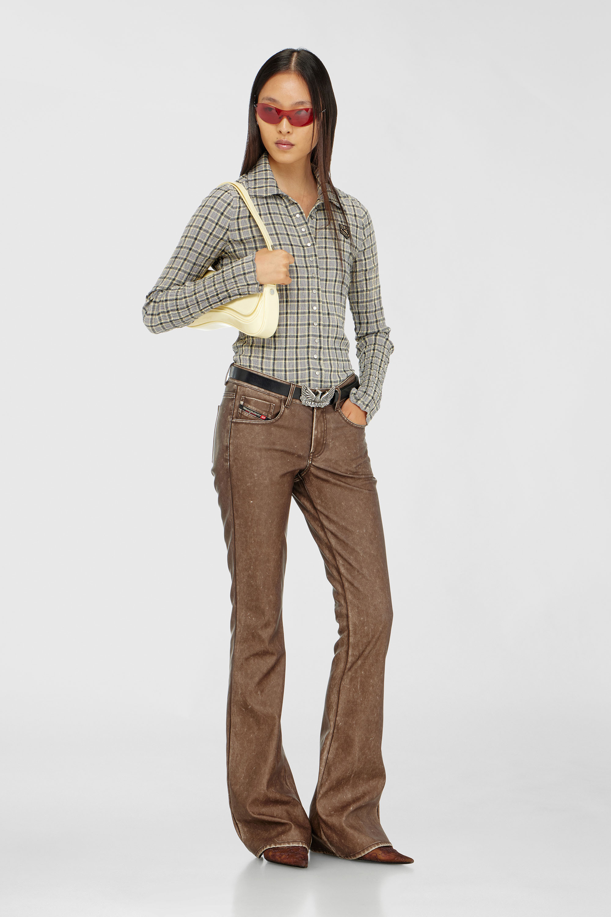 Diesel - P-STELLAR-S1, Damen Bootcut-Hose aus beschichtetem Material in Braun - 1