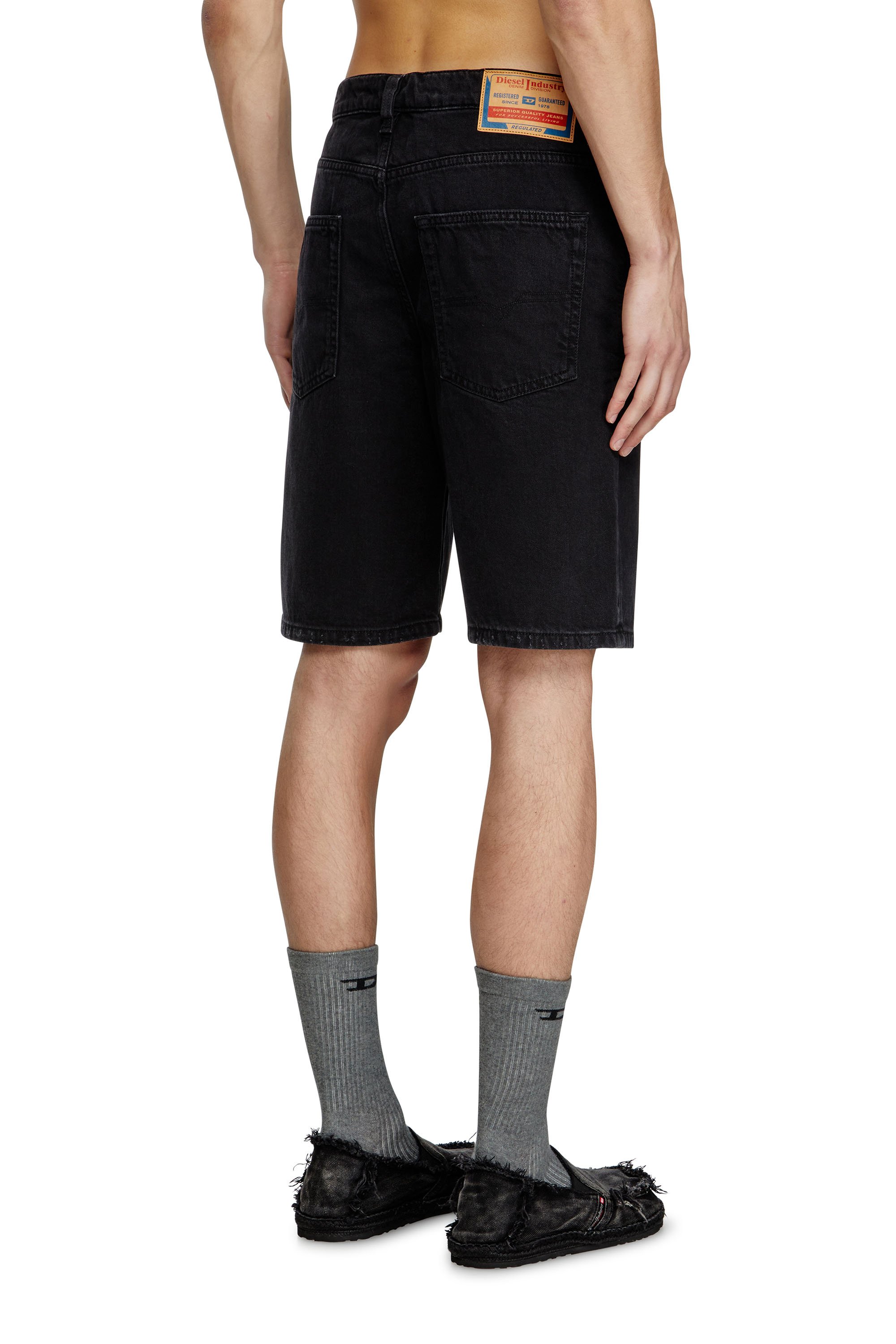 Diesel - REGULAR-SHORT, Herren Shorts aus Denim in Schwarz - 4